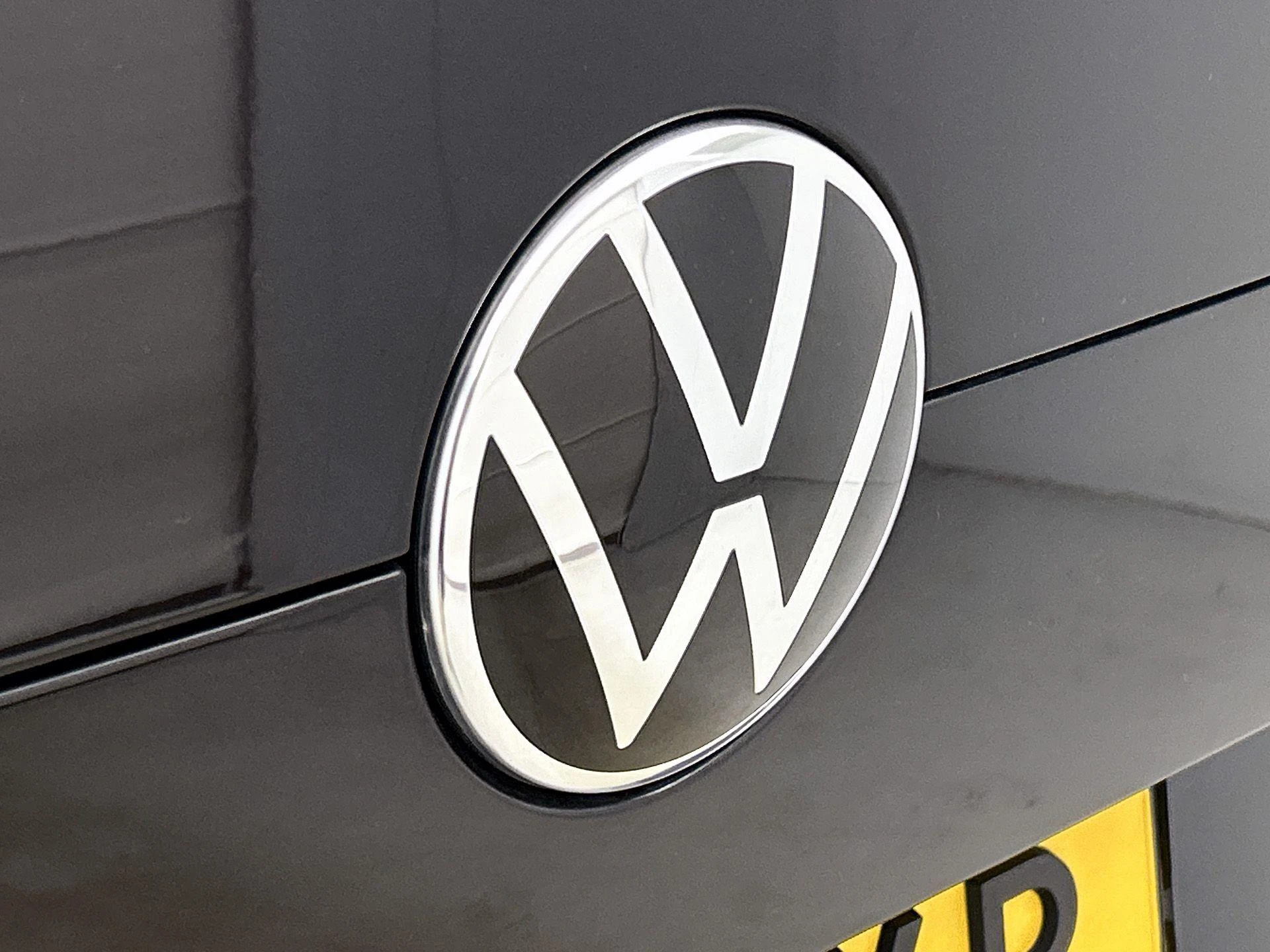 Volkswagen-Multivan-image-29