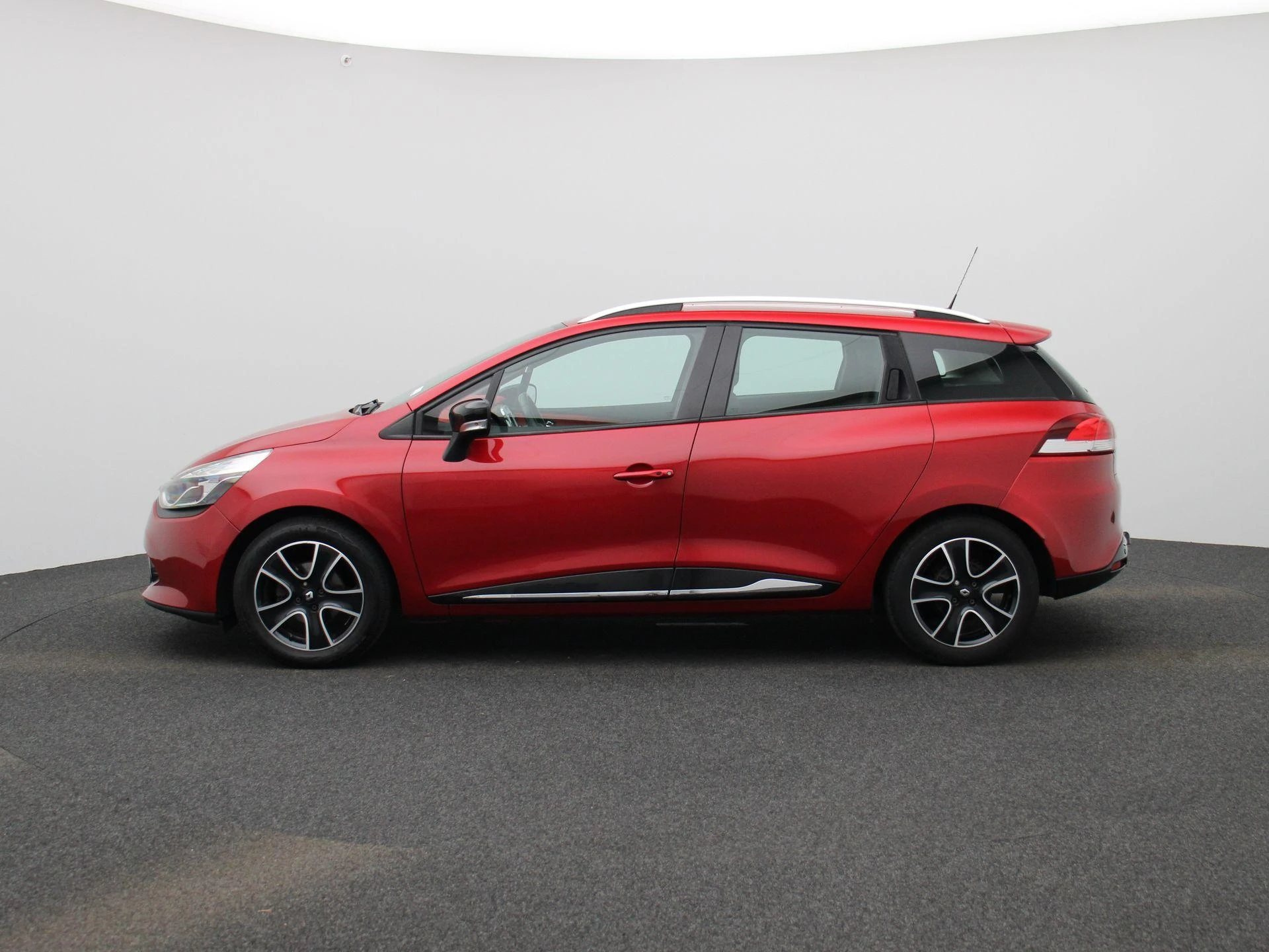Renault-Clio-image-3