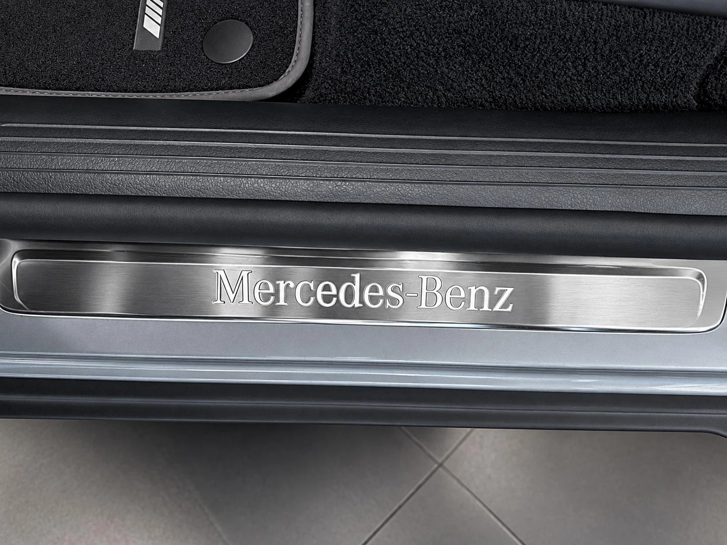 Mercedes-Benz-EQE-image-22