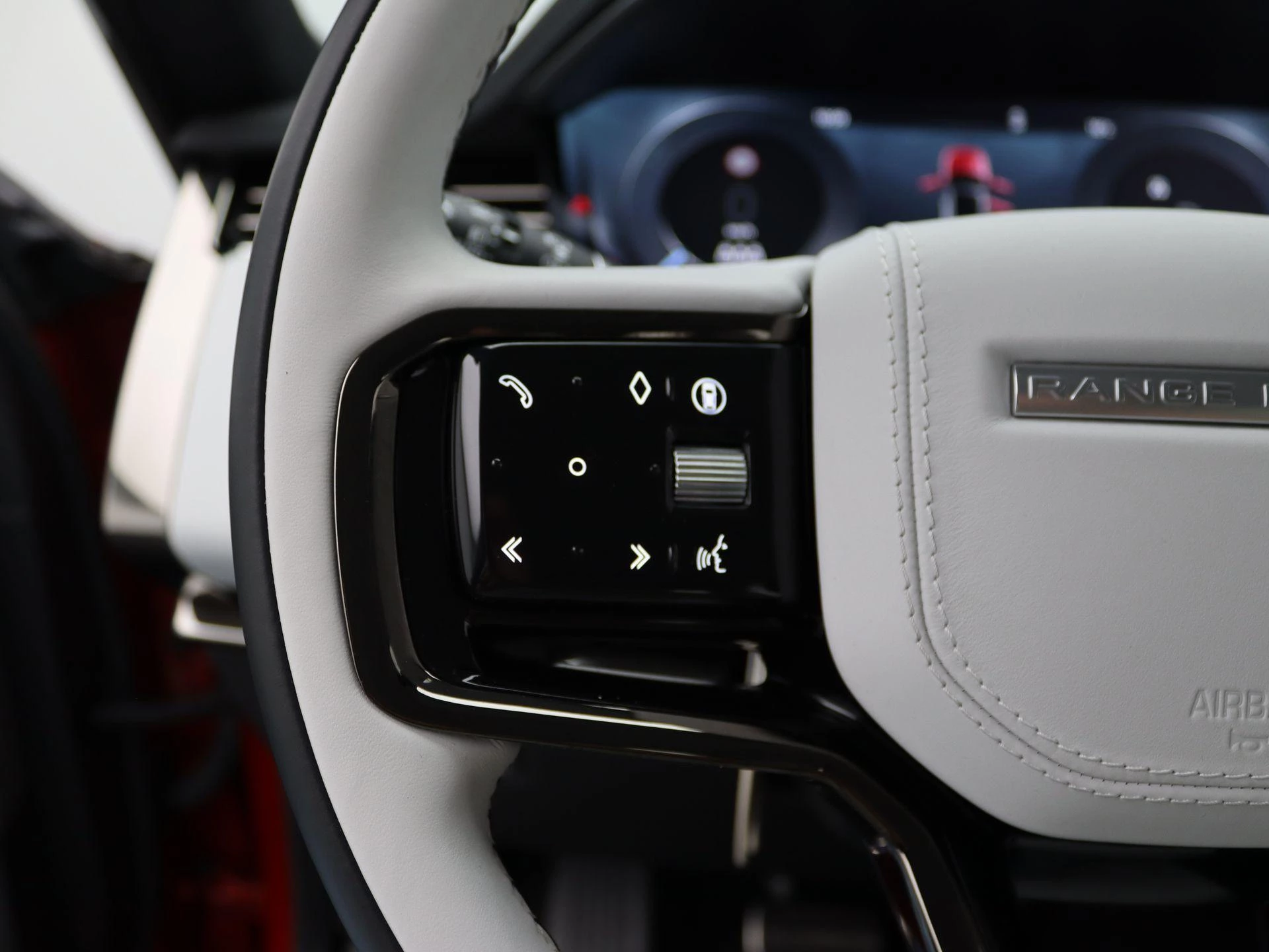 Land Rover-Range Rover Sport-image-18