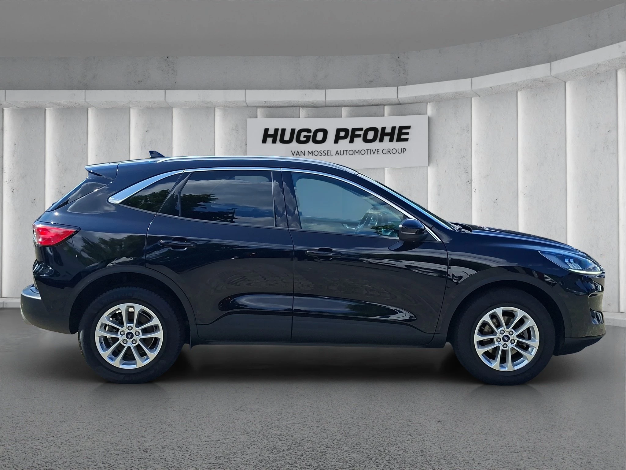 Ford Kuga Titanium 1.5 EB GJR | ACC | RFK | SHZ | PDC | LMF | Navi | Klima | BT