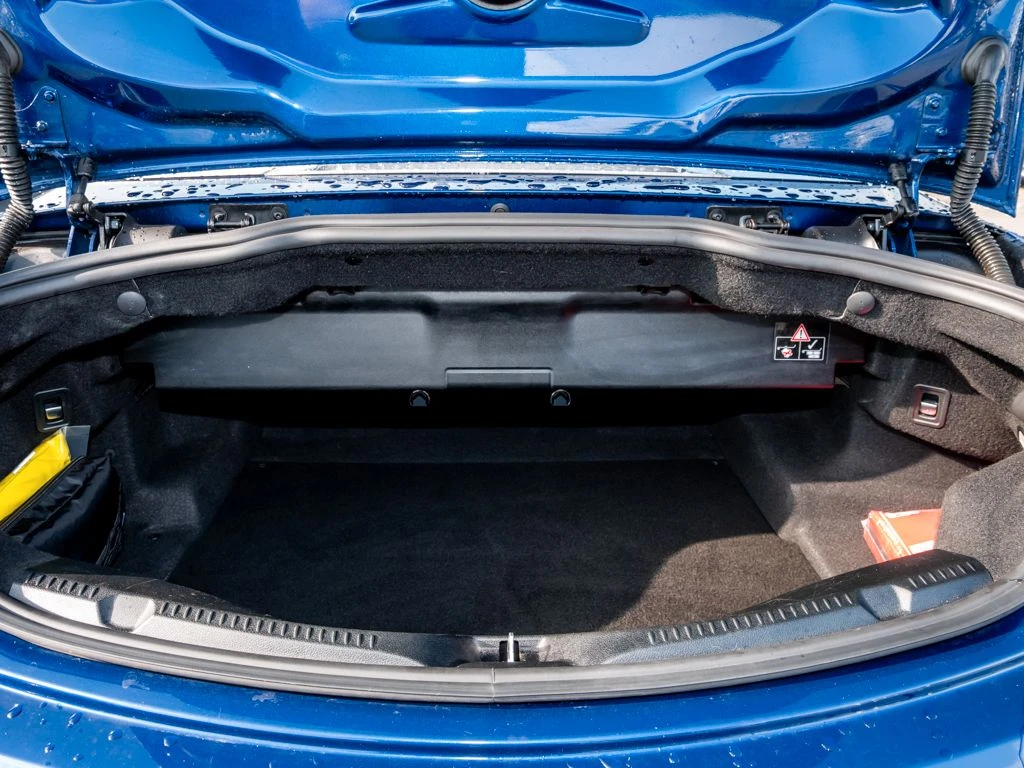Mercedes-Benz-E-Klasse 200-image-15