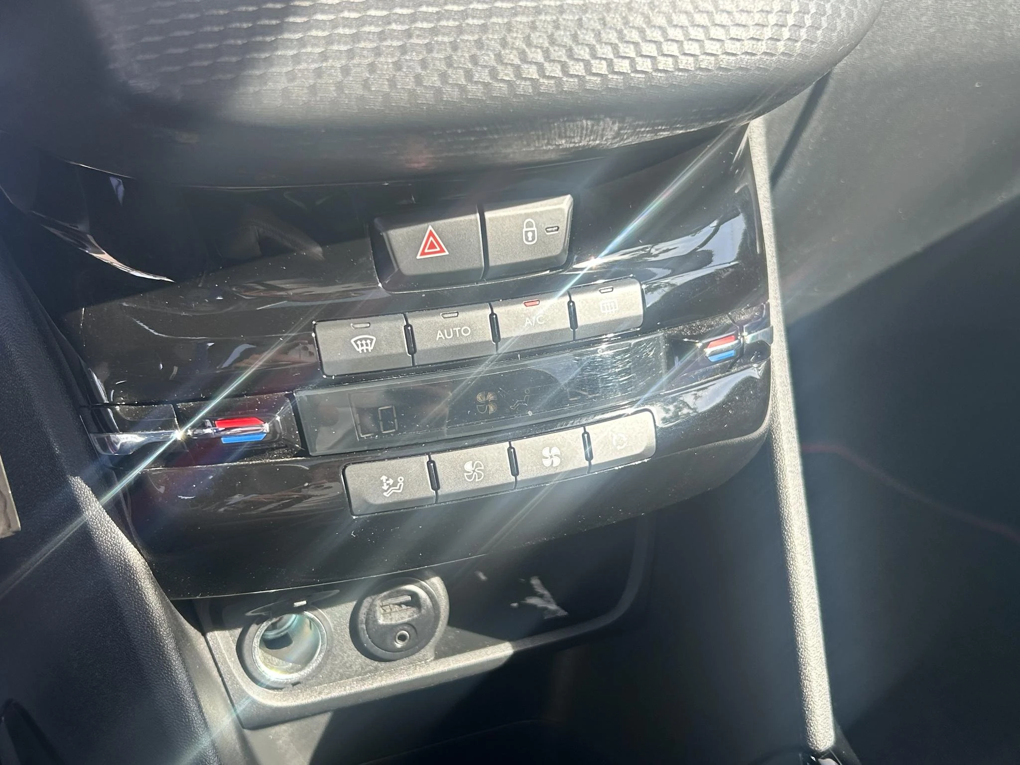 Peugeot-2008-image-15