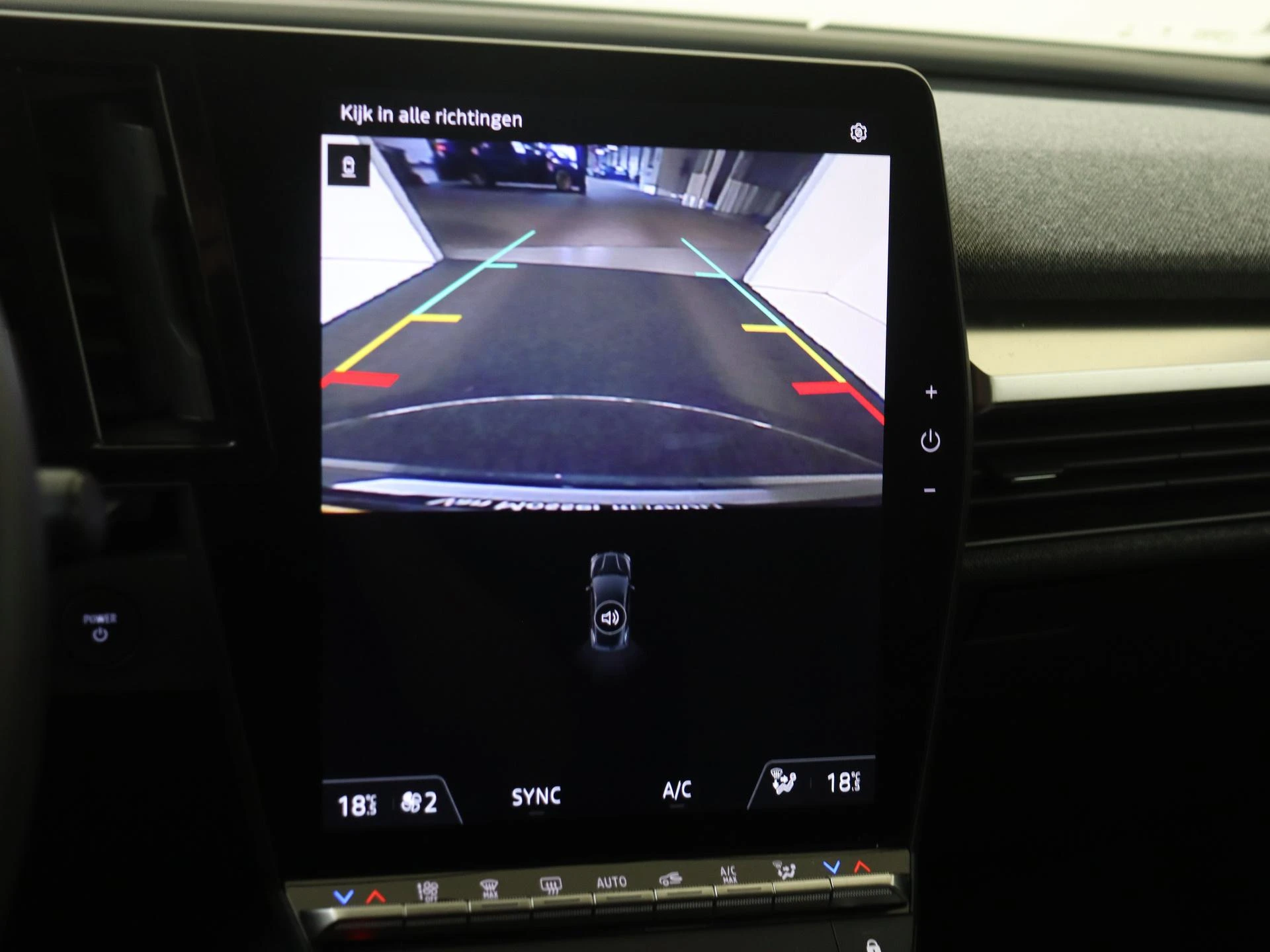 Renault-Megane E-Tech-image-17