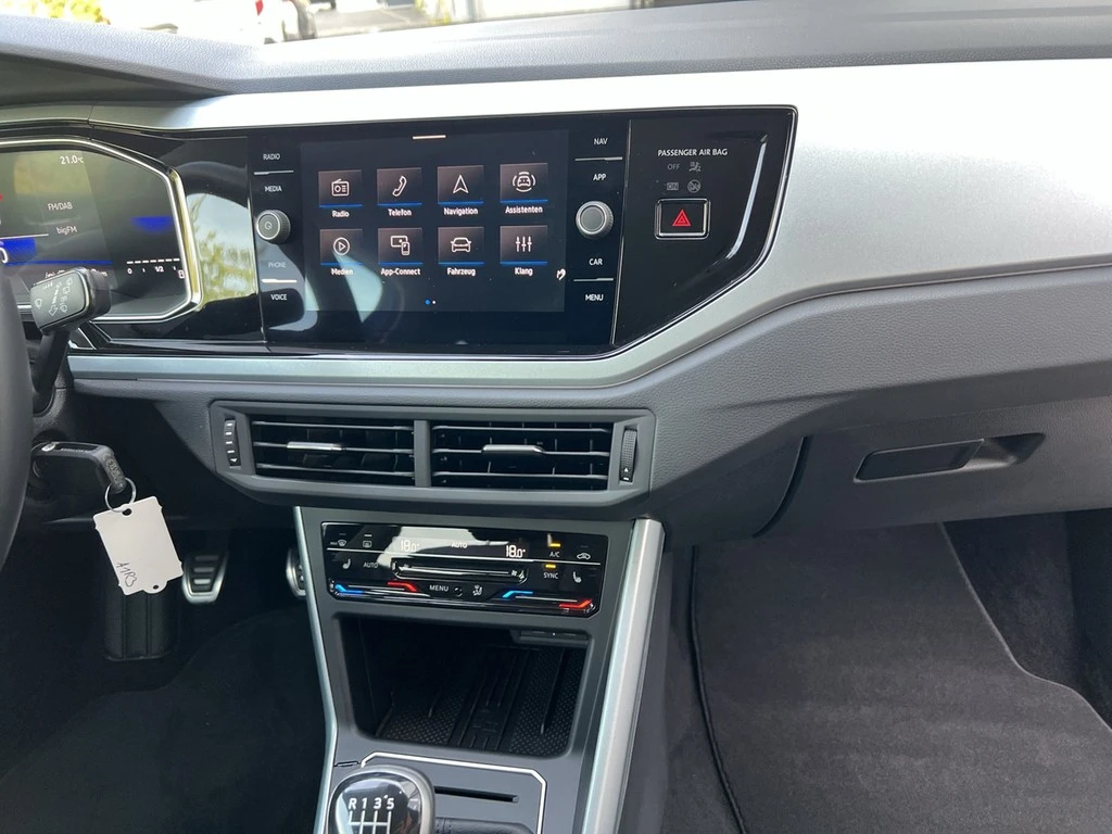 Volkswagen-Taigo-image-10