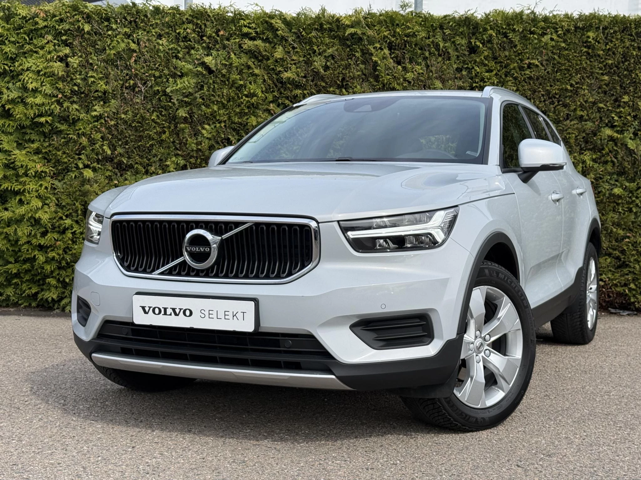 Volvo-XC40-image-1