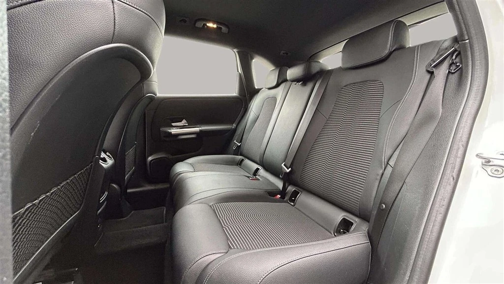 Mercedes-Benz-B-Klasse-image-24