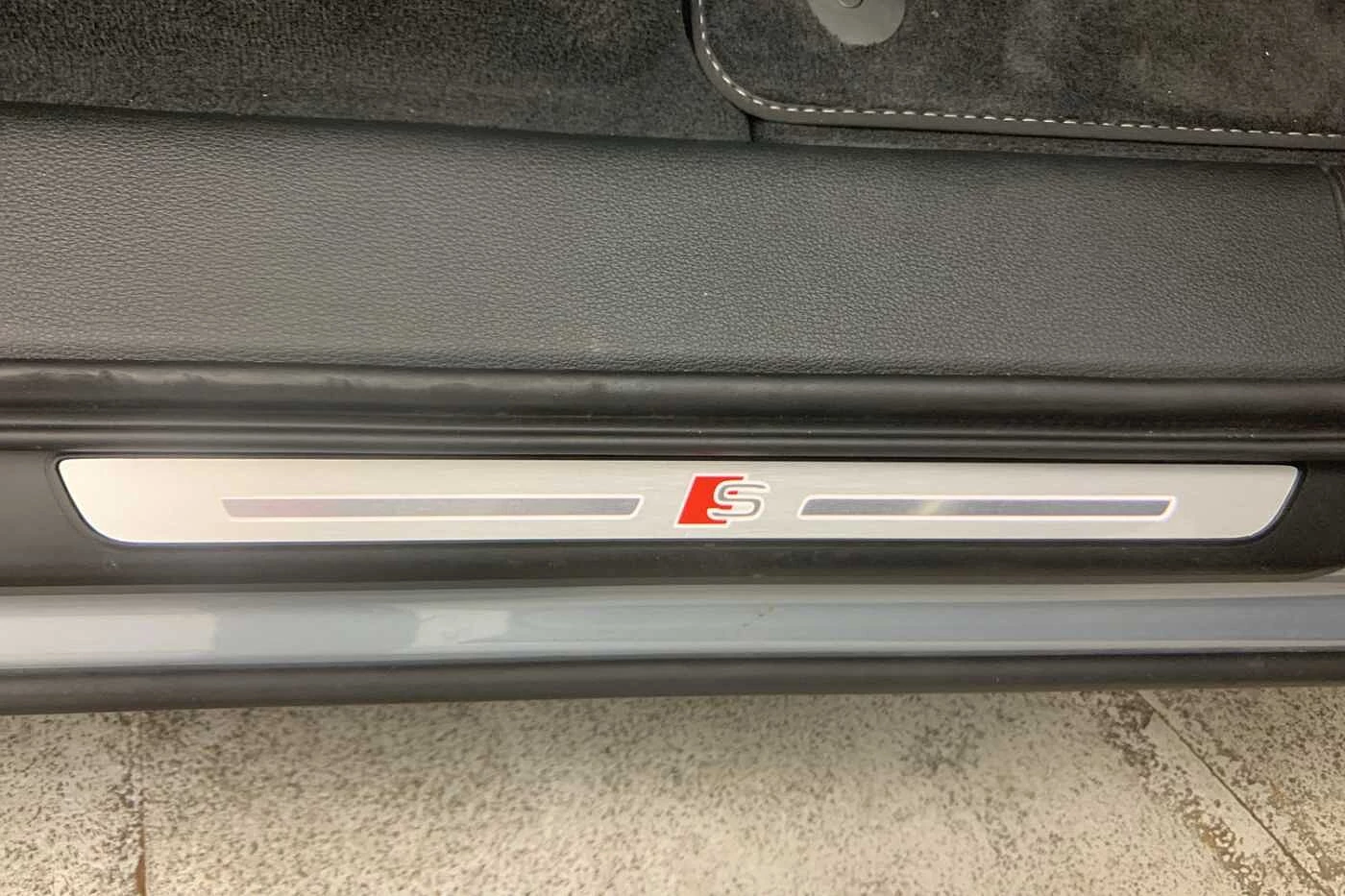Audi-SQ7-image-12