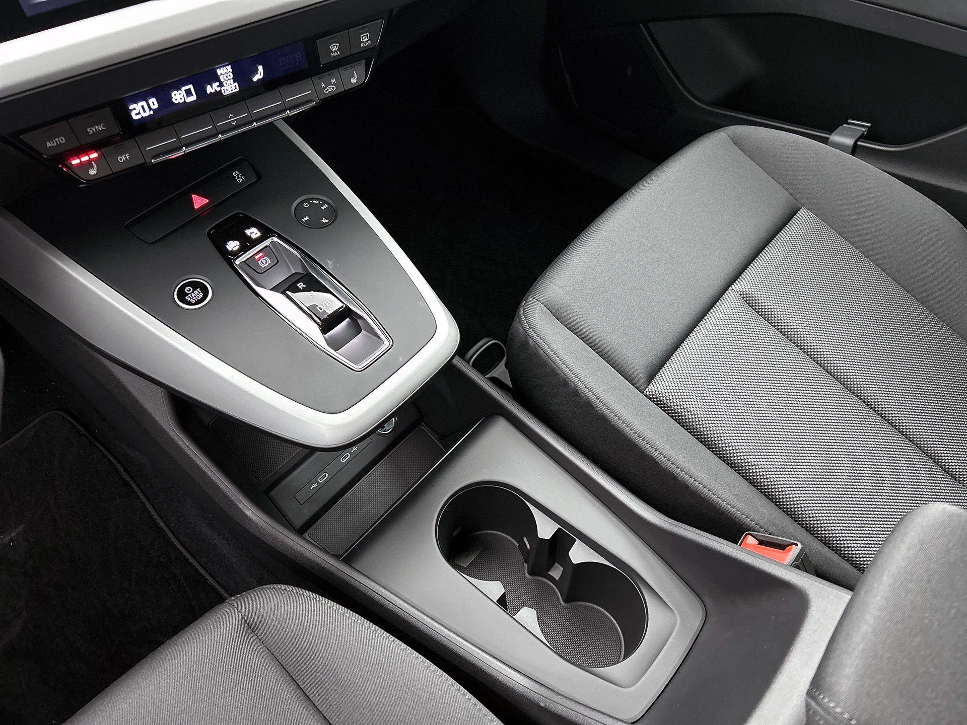 Audi-Q4 e-tron-image-13