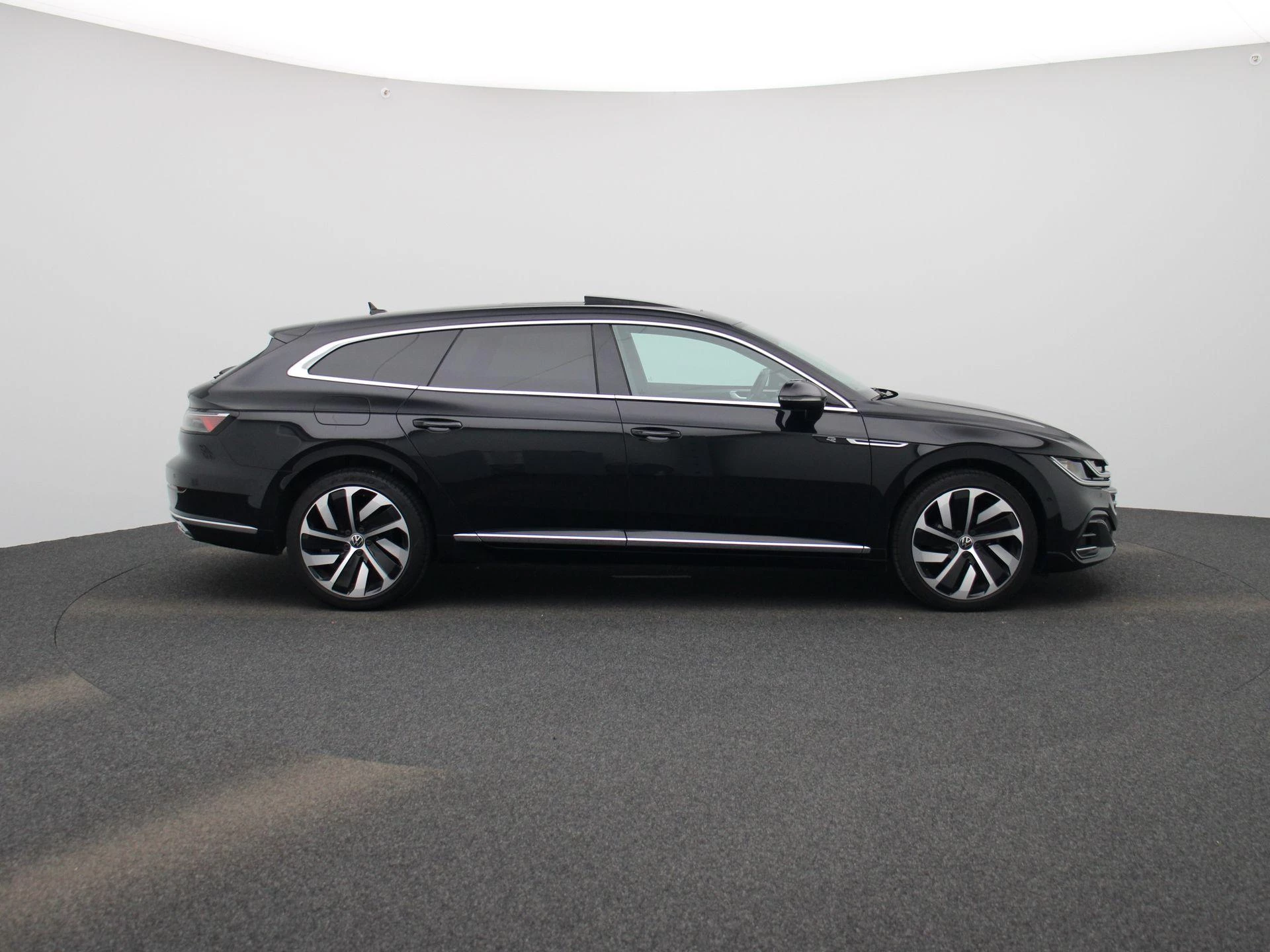 Volkswagen-Arteon-image-5