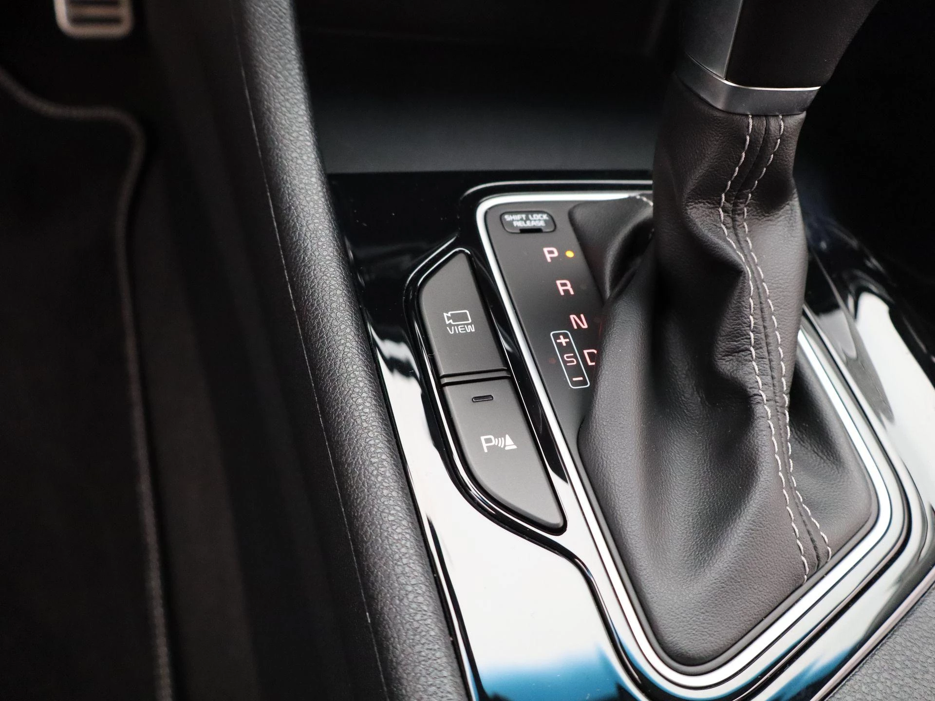 Kia-Niro-image-19