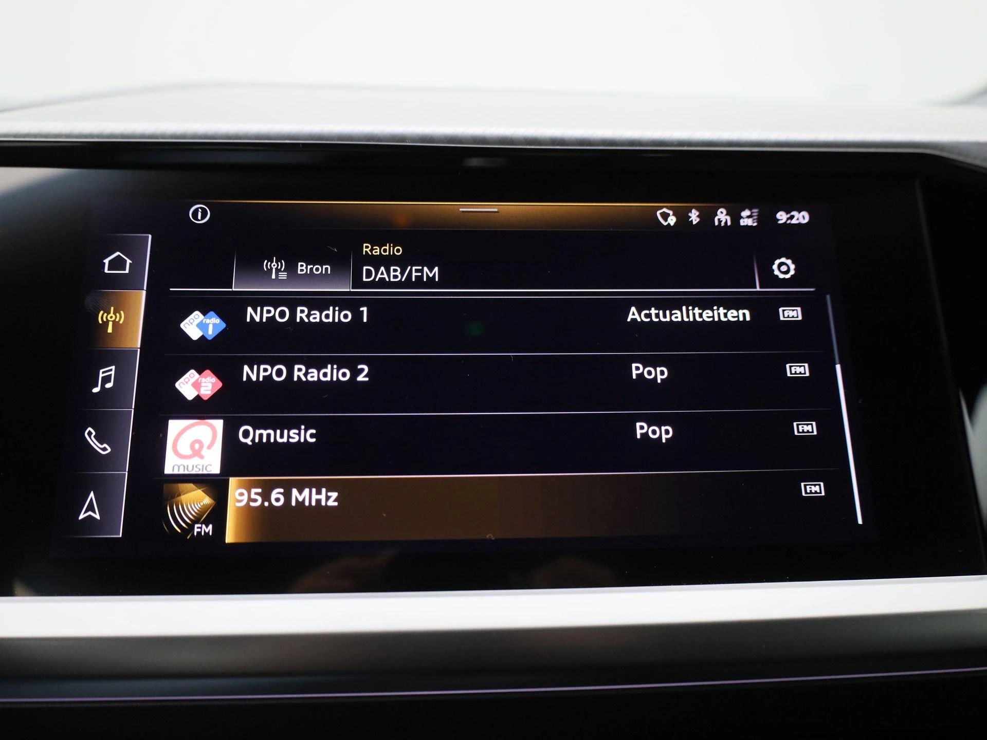 Audi-Q4 e-tron-image-19
