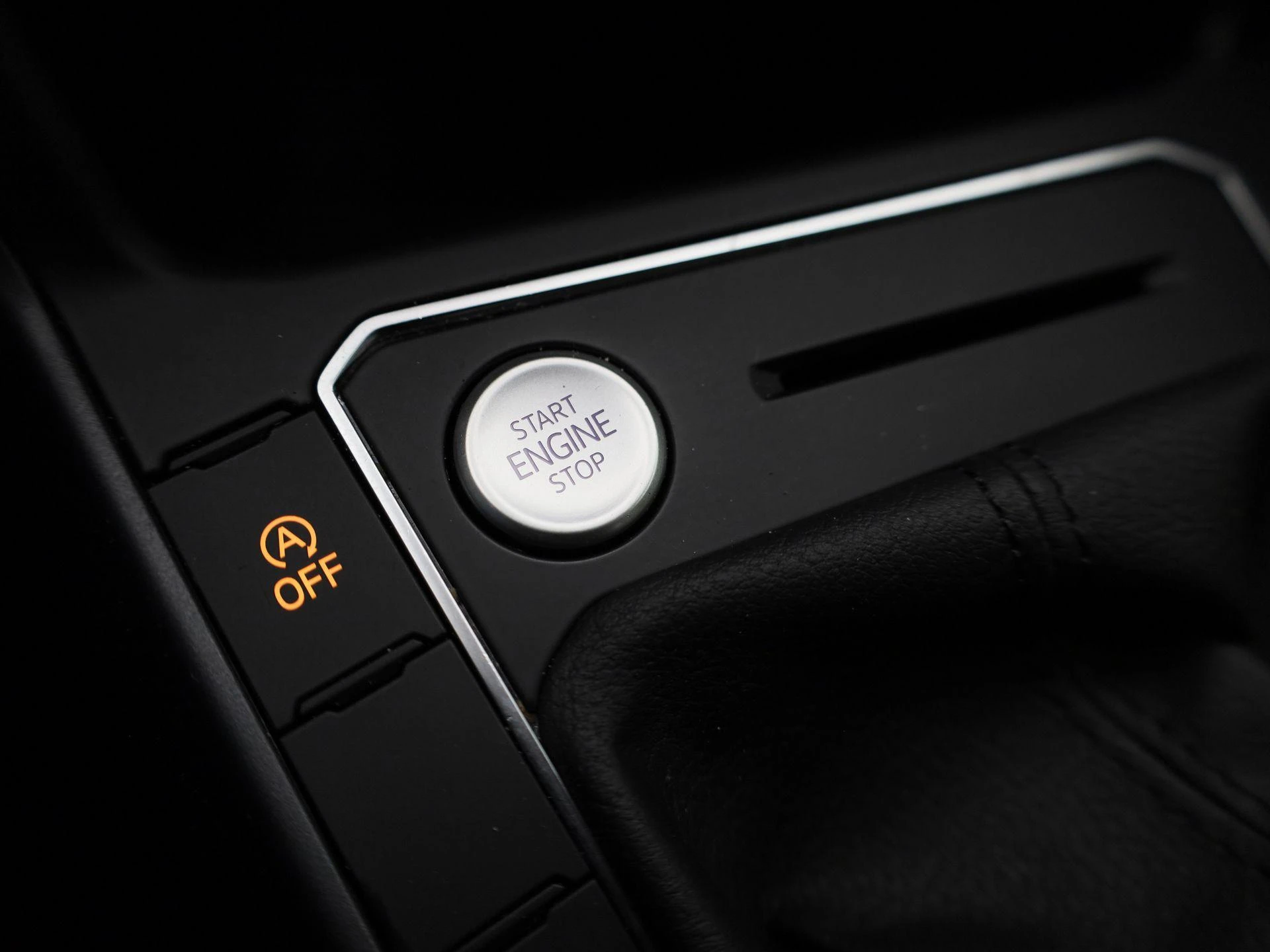 Volkswagen-Taigo-image-24