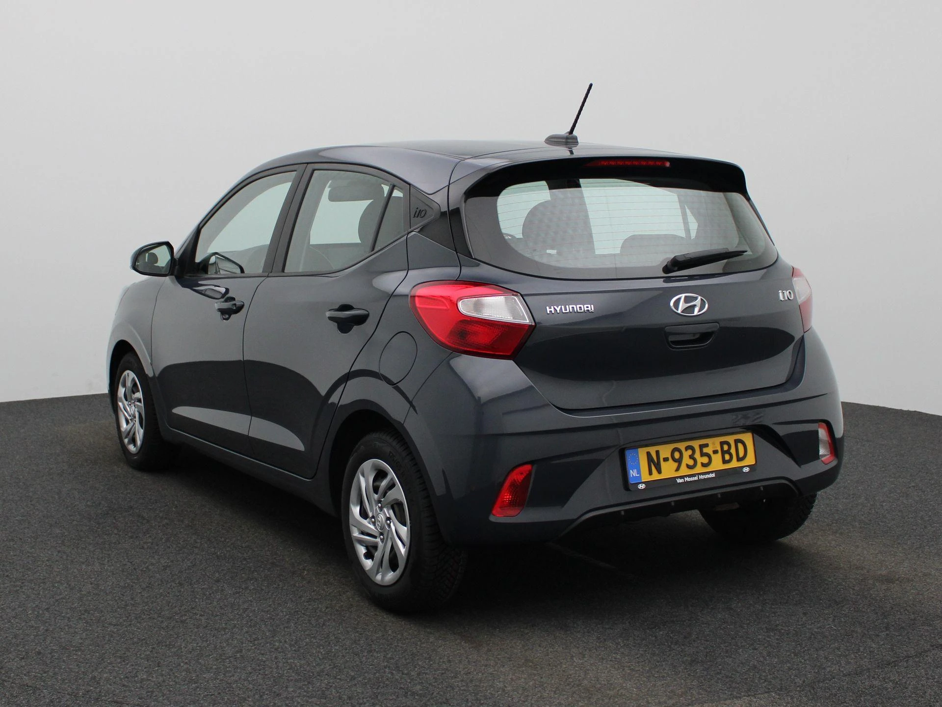 Hyundai-i10-image-1