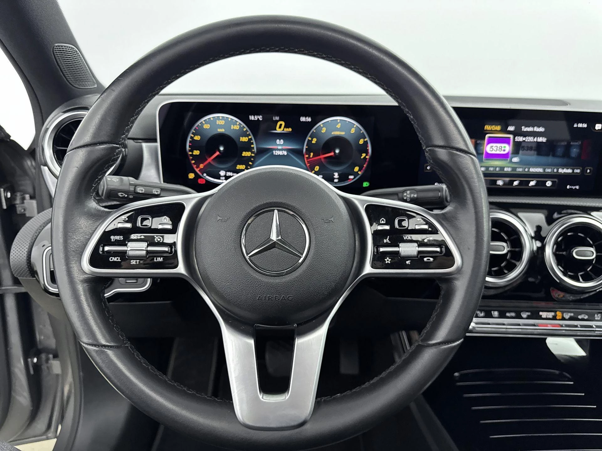 Mercedes-Benz-A-Klasse-image-26