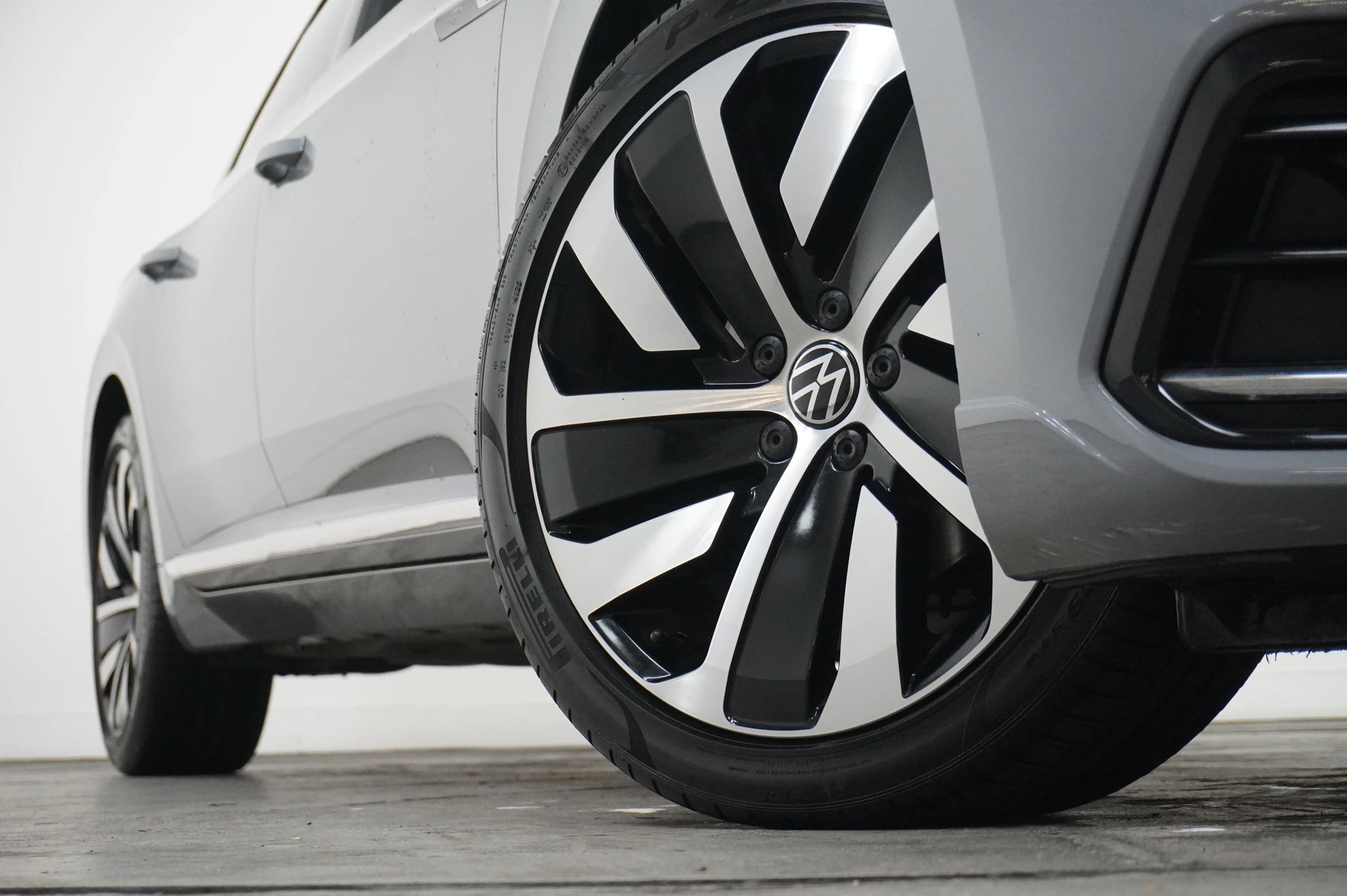 Volkswagen-Arteon-image-41
