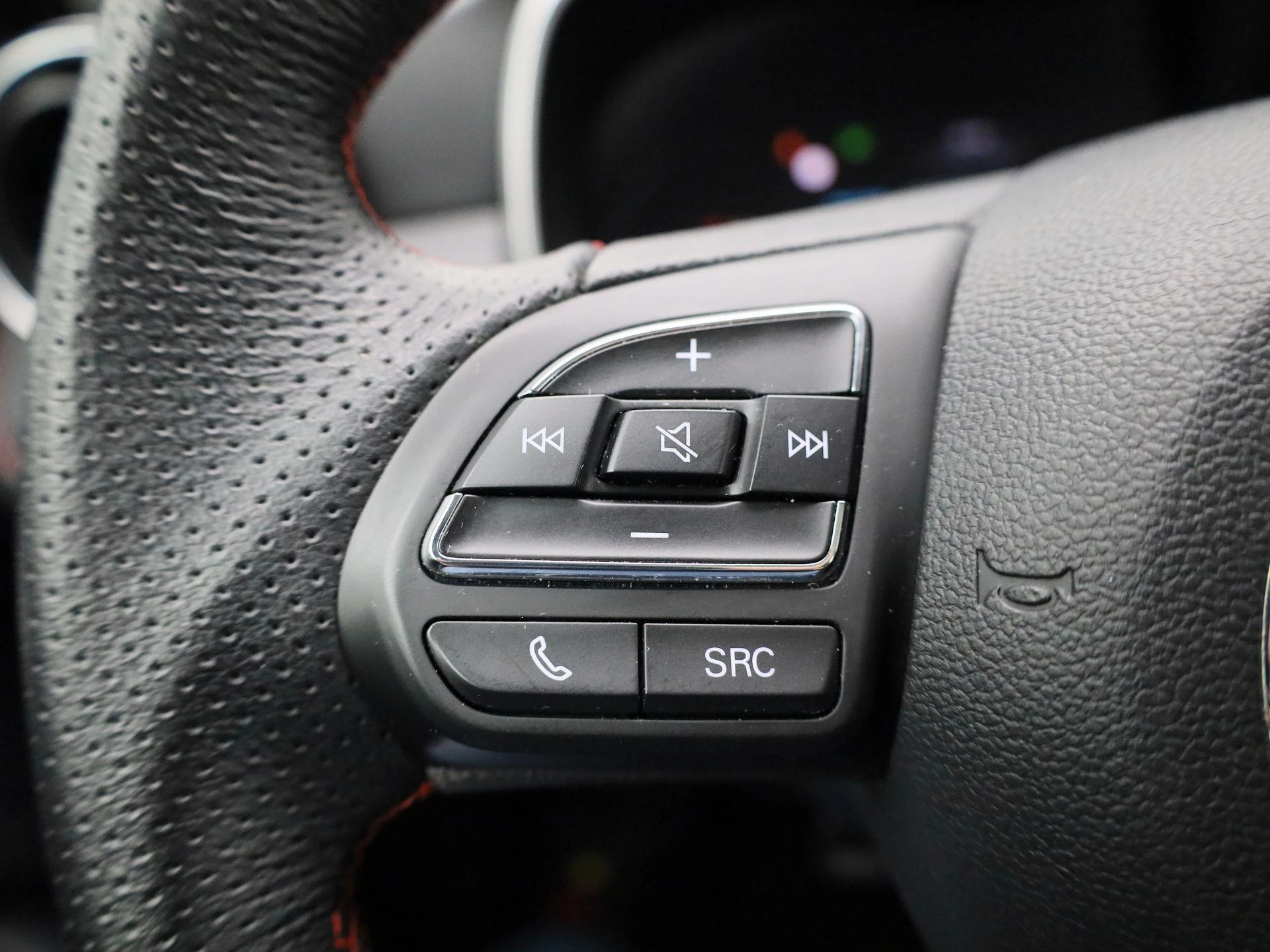 MG-ZS EV-image-18