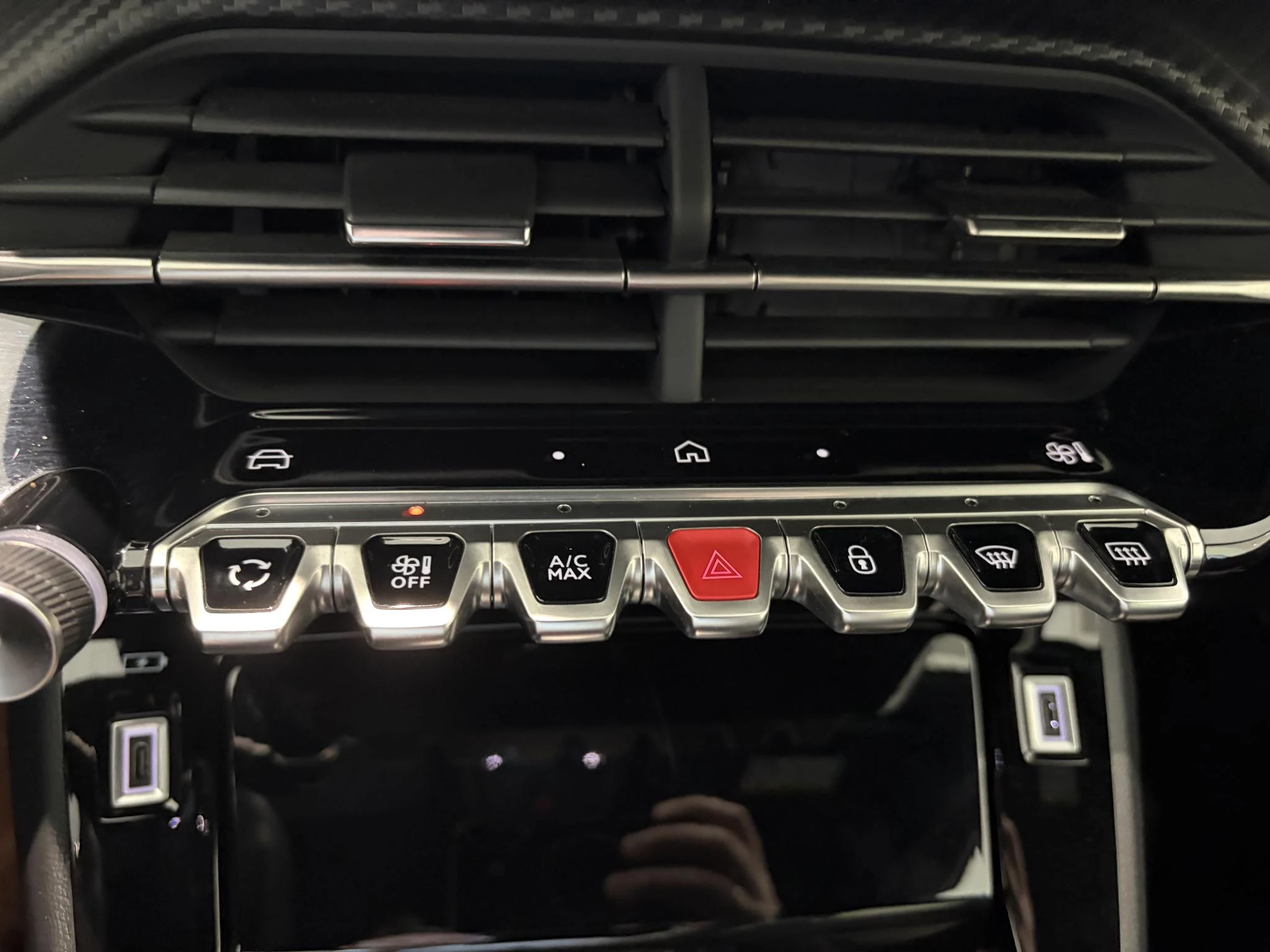 Peugeot 208 1.2 Hybrid 145 e-DCS6 GT