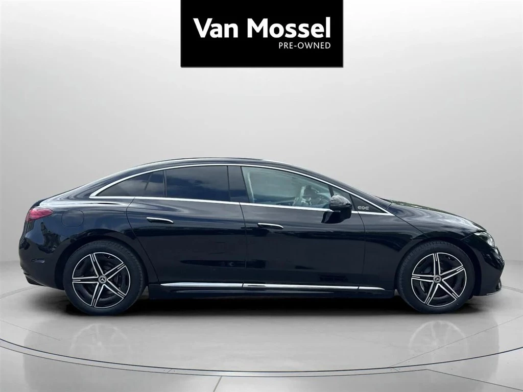Mercedes-Benz-EQE-image-3