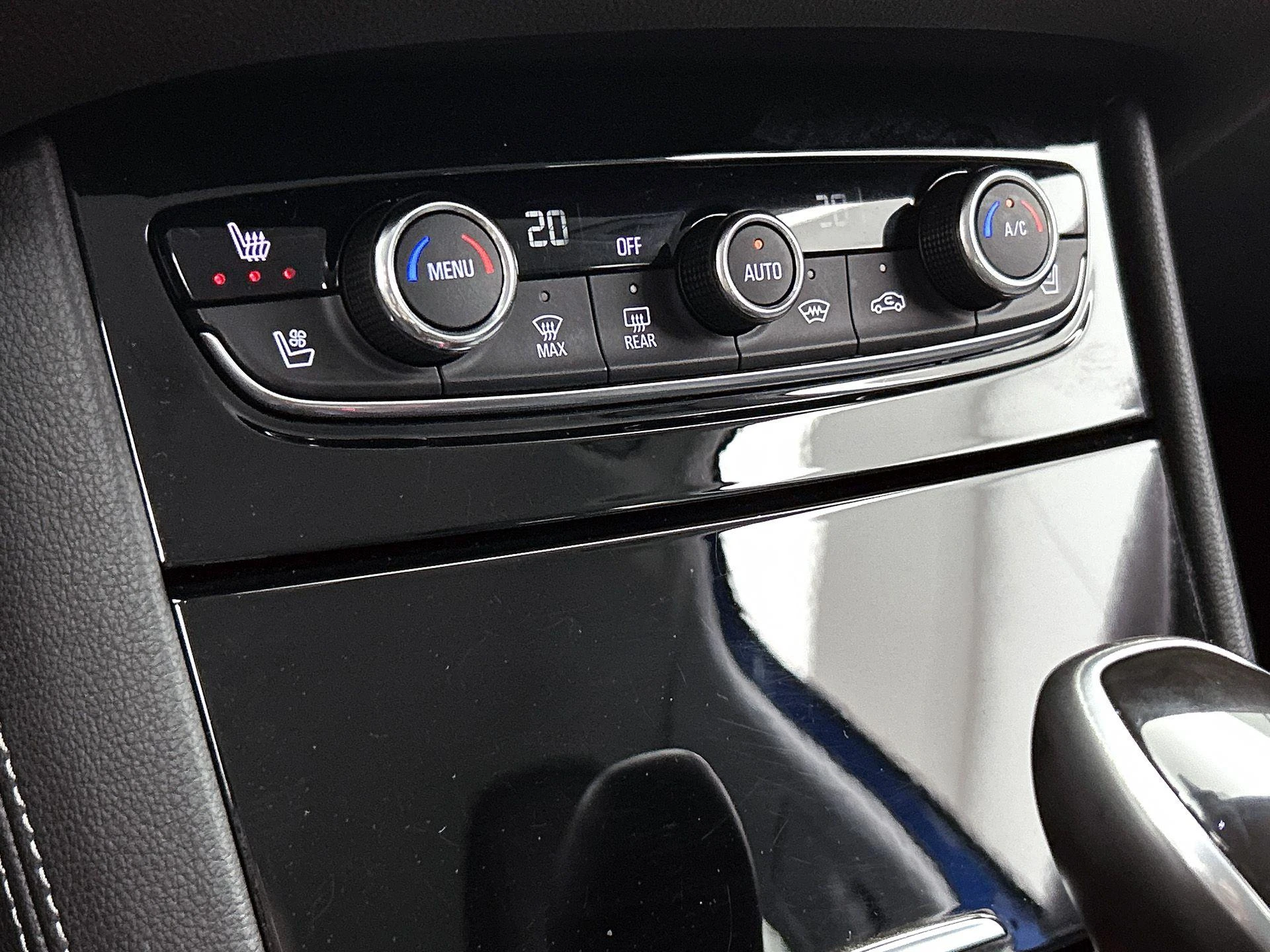 Opel-Grandland X-image-15