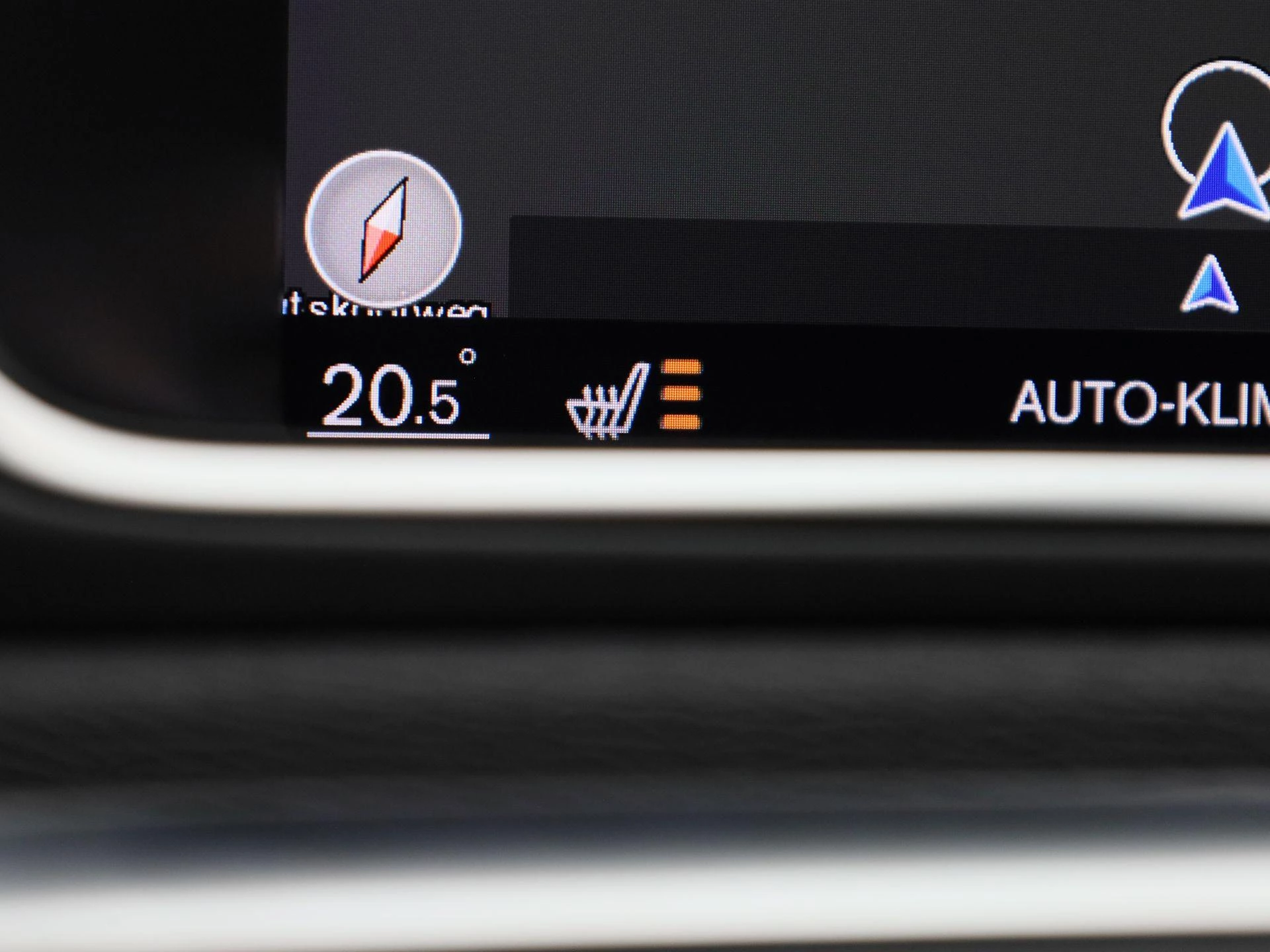 Volvo-V40-image-17