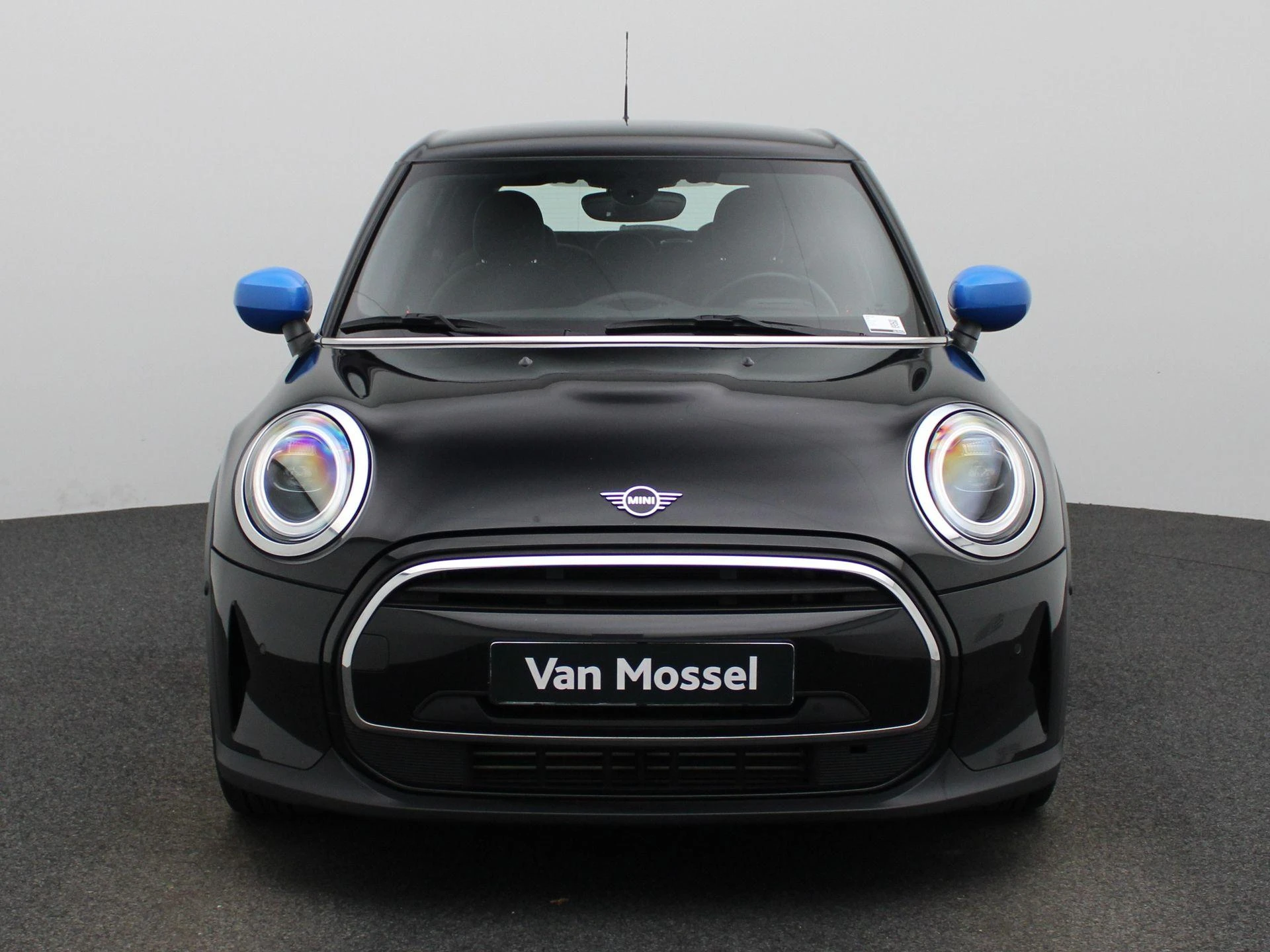 MINI-One-image-2