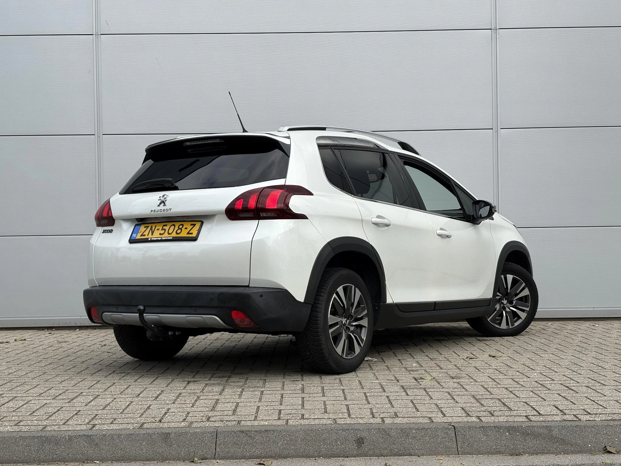 Peugeot 2008 1.2 PureTech Allure