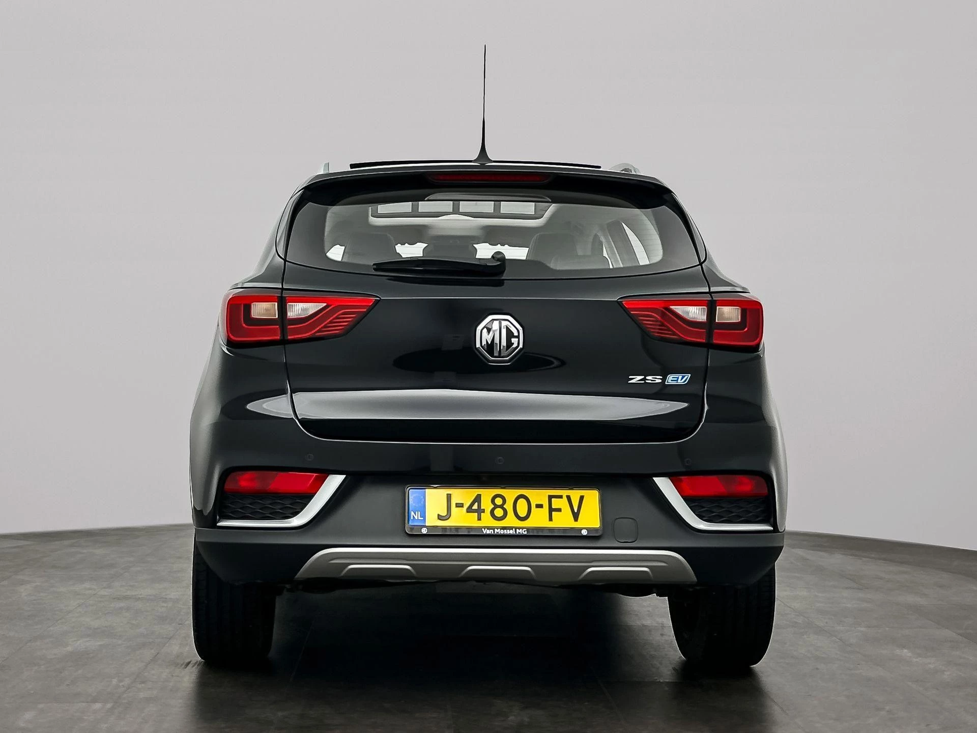 MG-ZS EV-image-5