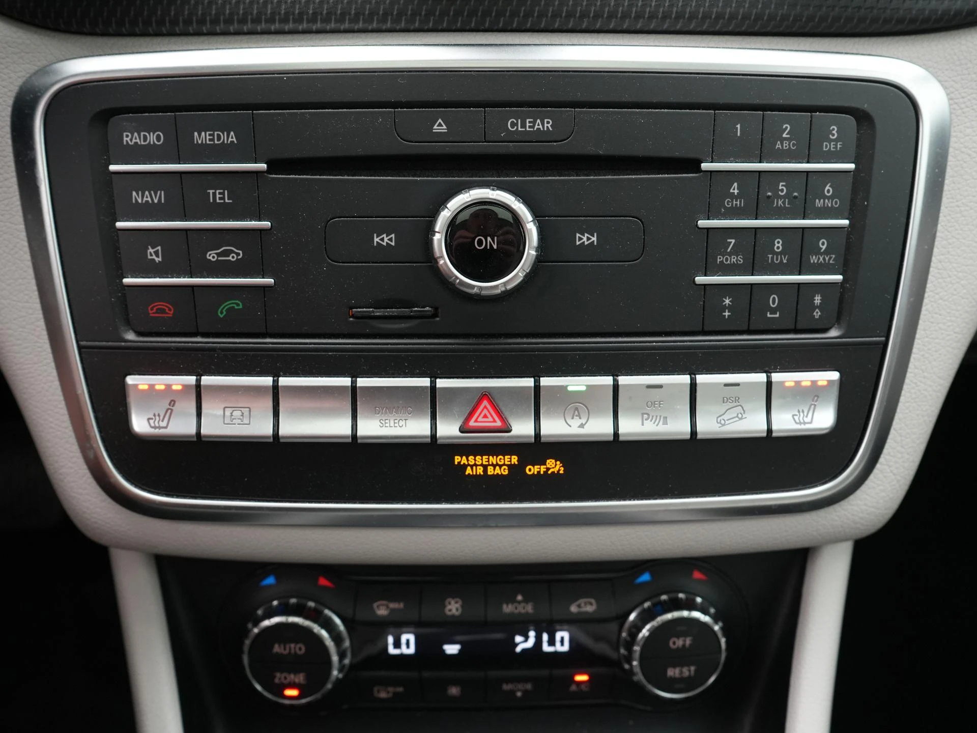 Mercedes-Benz-GLA-image-15