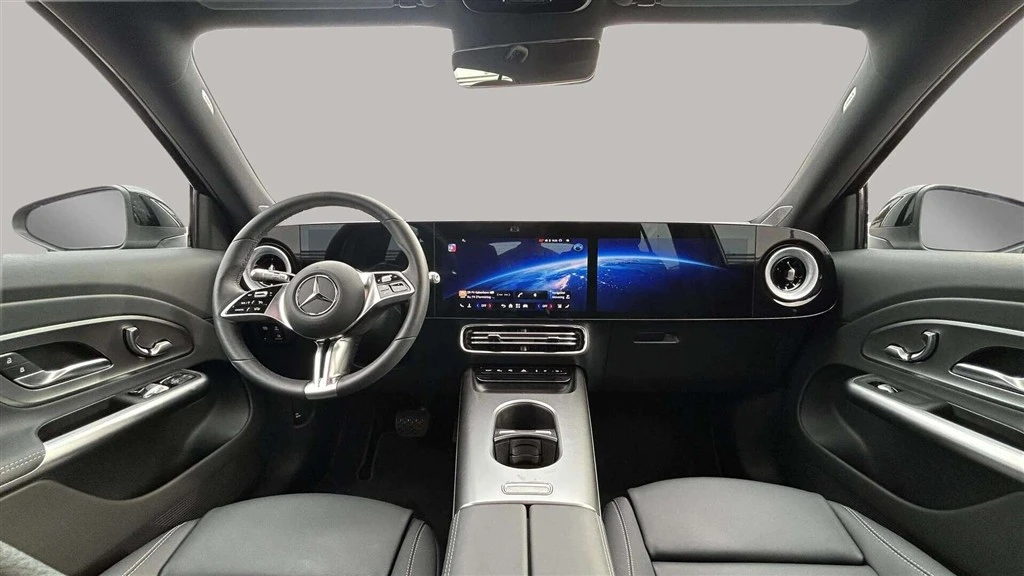 Mercedes-Benz-GLB-image-12