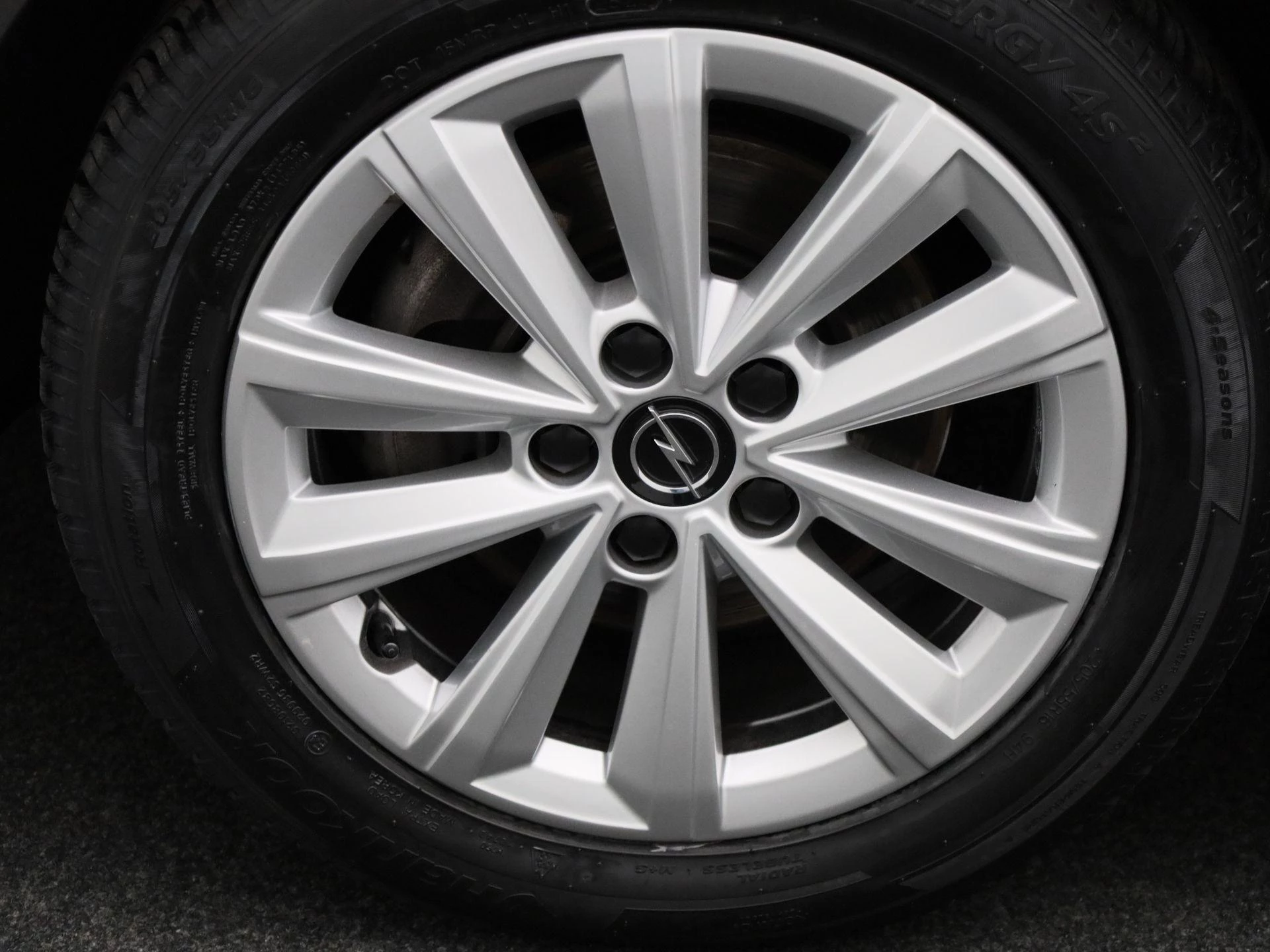 Opel-Astra-image-11