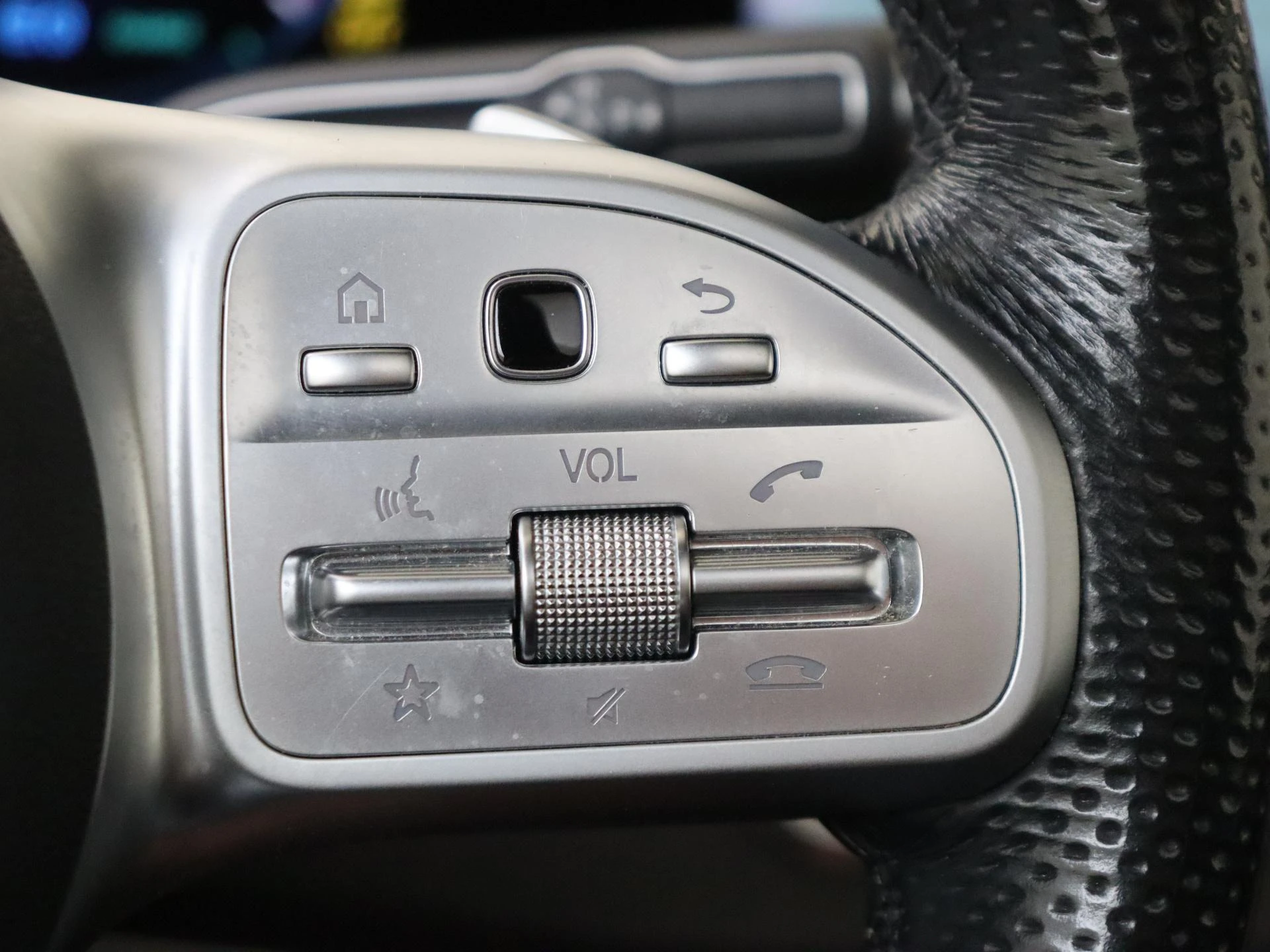 Mercedes-Benz-GLE-image-11