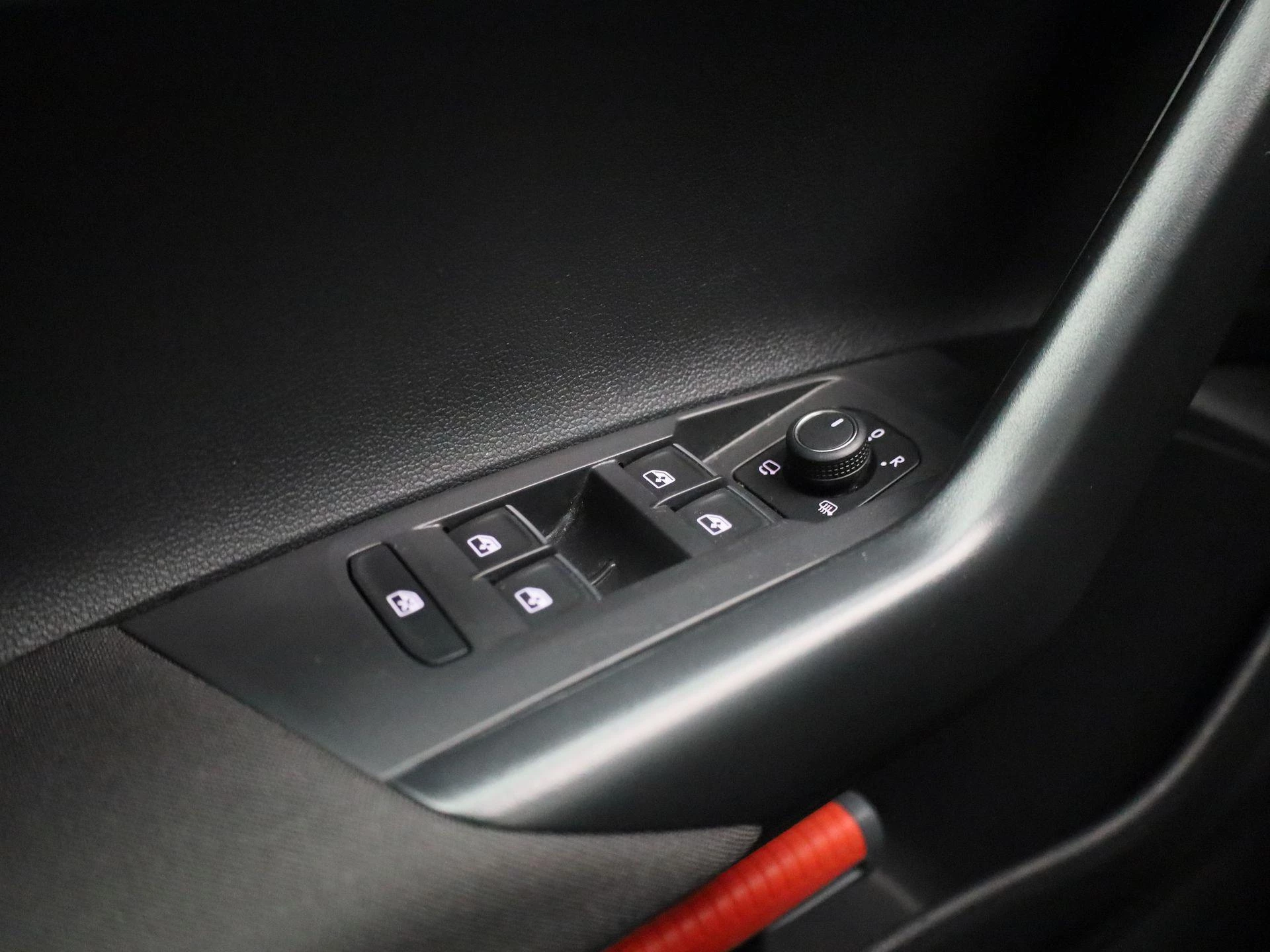 Volkswagen-Polo-image-23