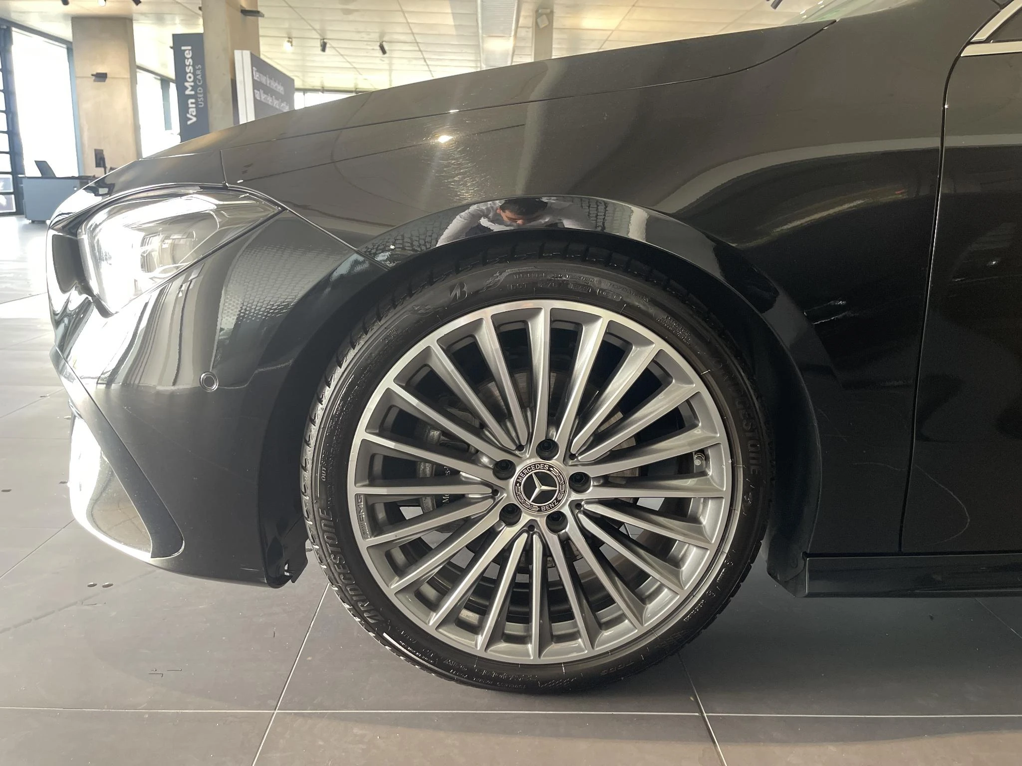 Mercedes-Benz-CLA-image-6