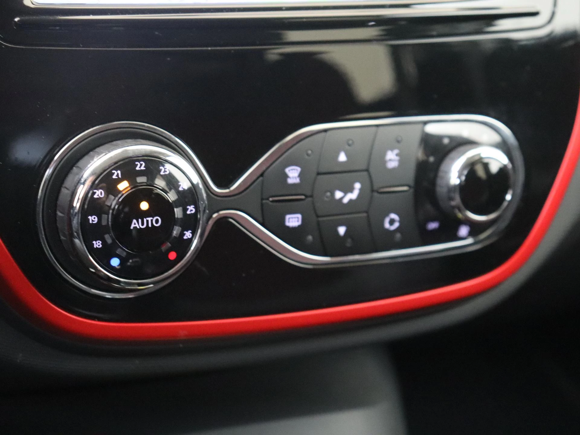 Renault-Captur-image-18