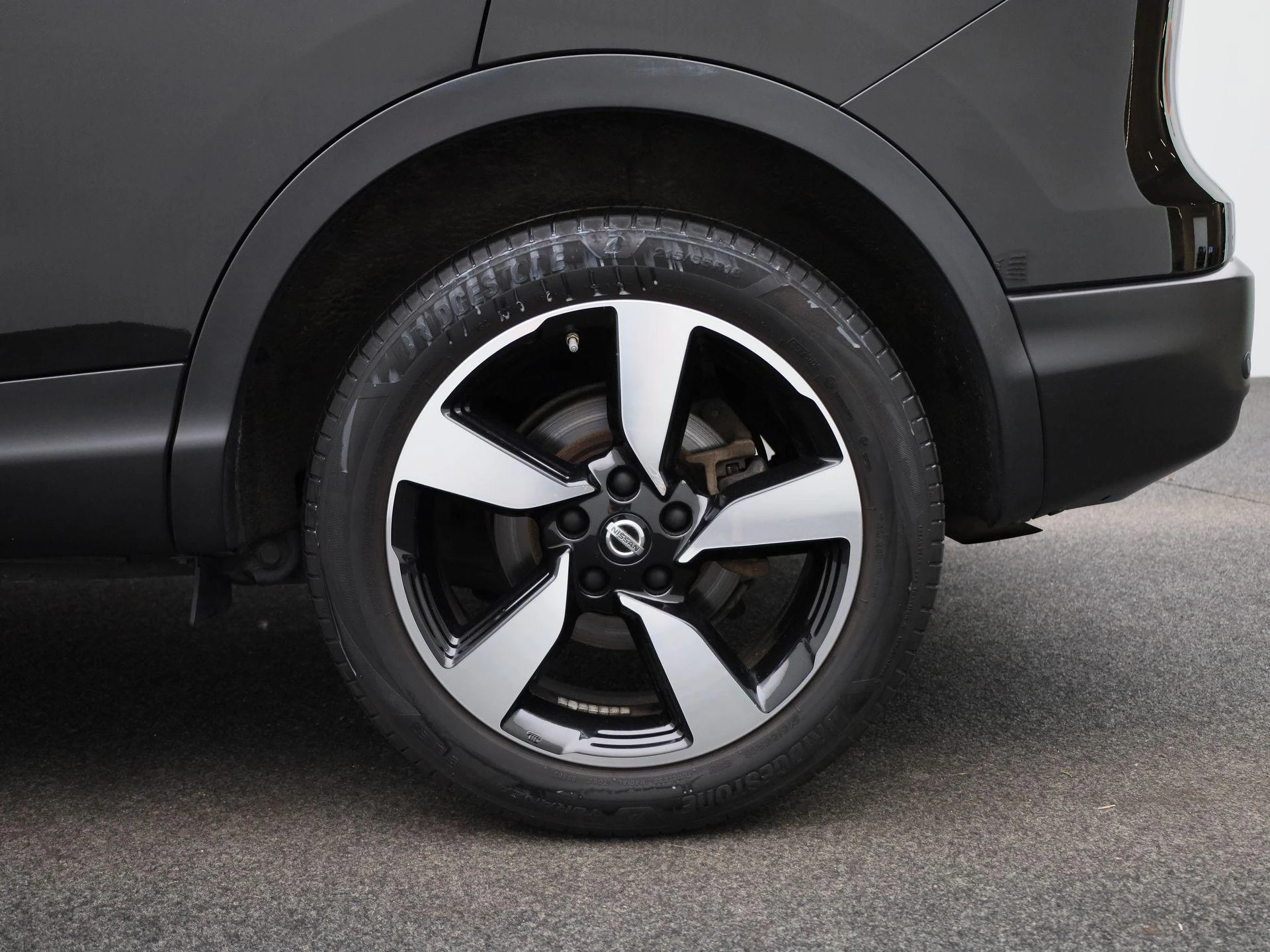 Nissan-QASHQAI-image-12