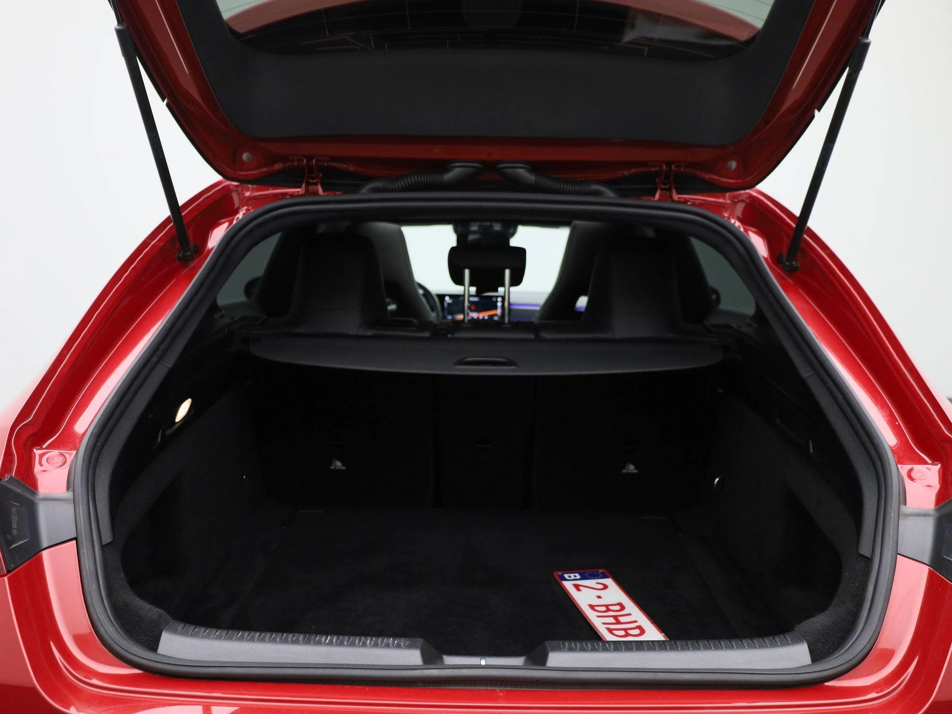 Mercedes-Benz CLA 180 d AMG Line Shooting Brake + CARPLAY + PANO DAK + TREKHAAK + MEMORY SEATS +