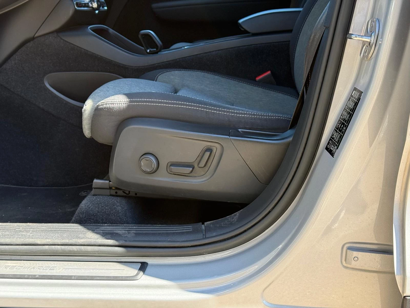 Volvo XC40 Recharge T4 Plus Bright