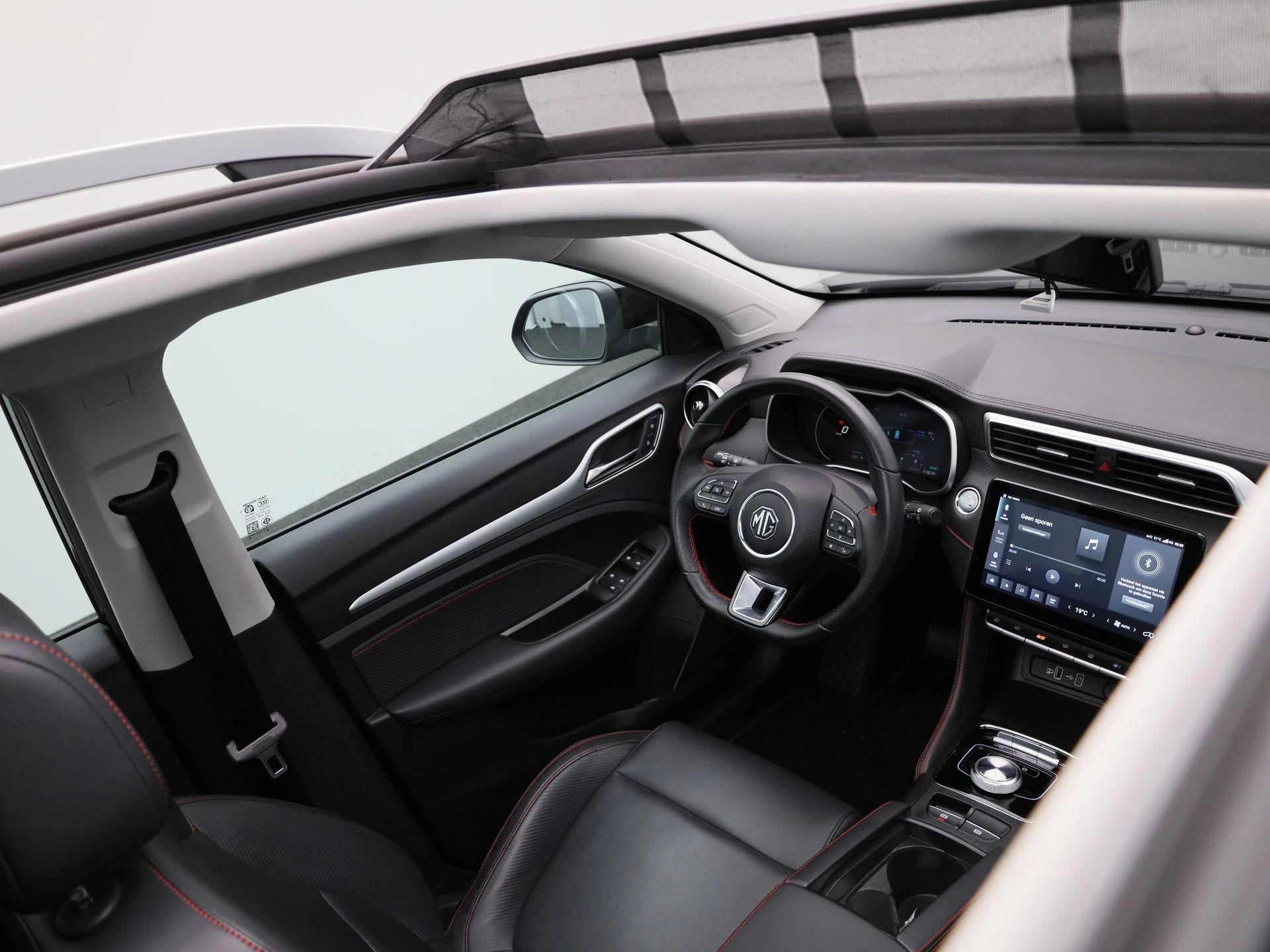MG ZS EV Long Range Luxury 70 kWh