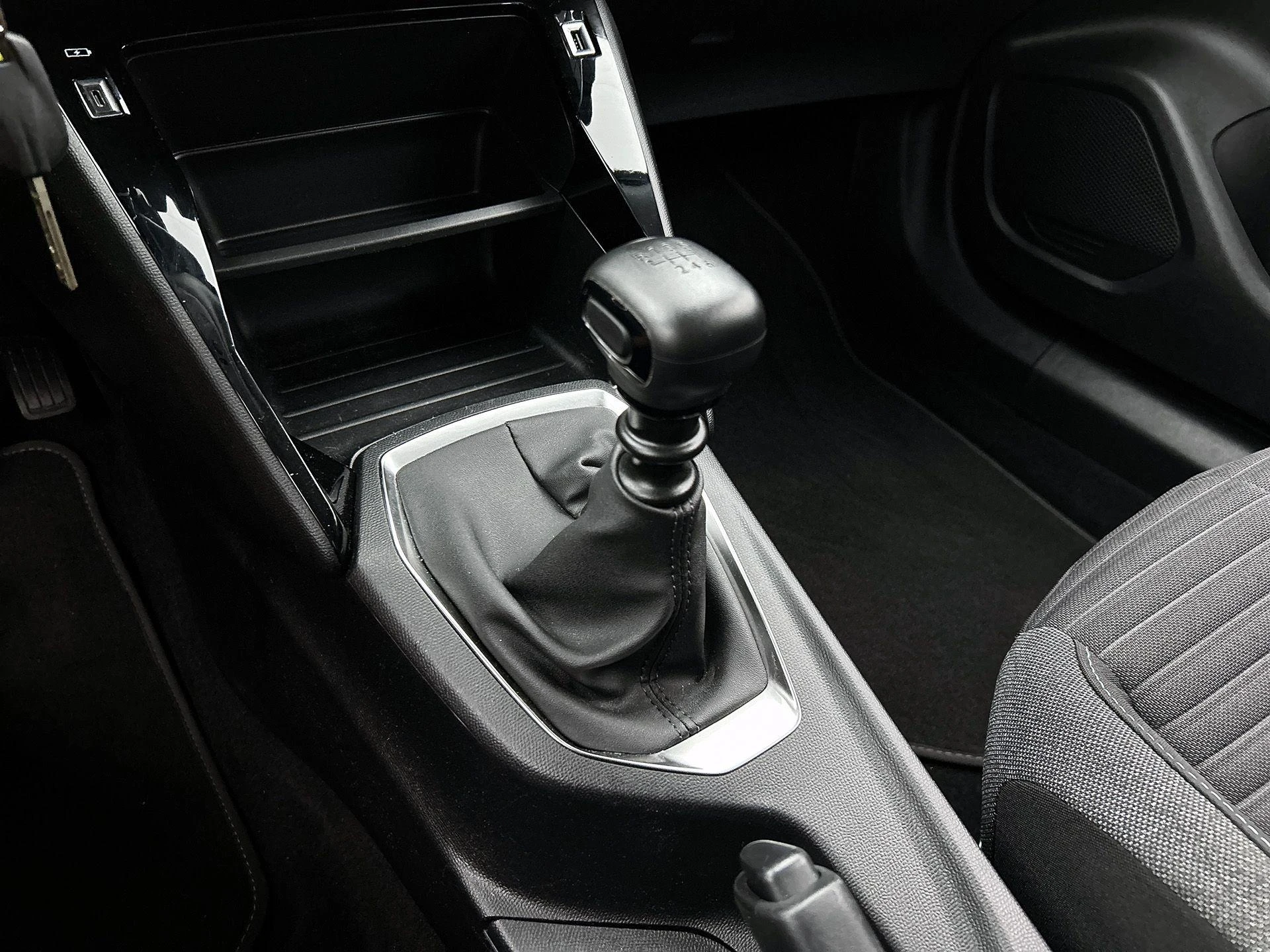 Peugeot-2008-image-28