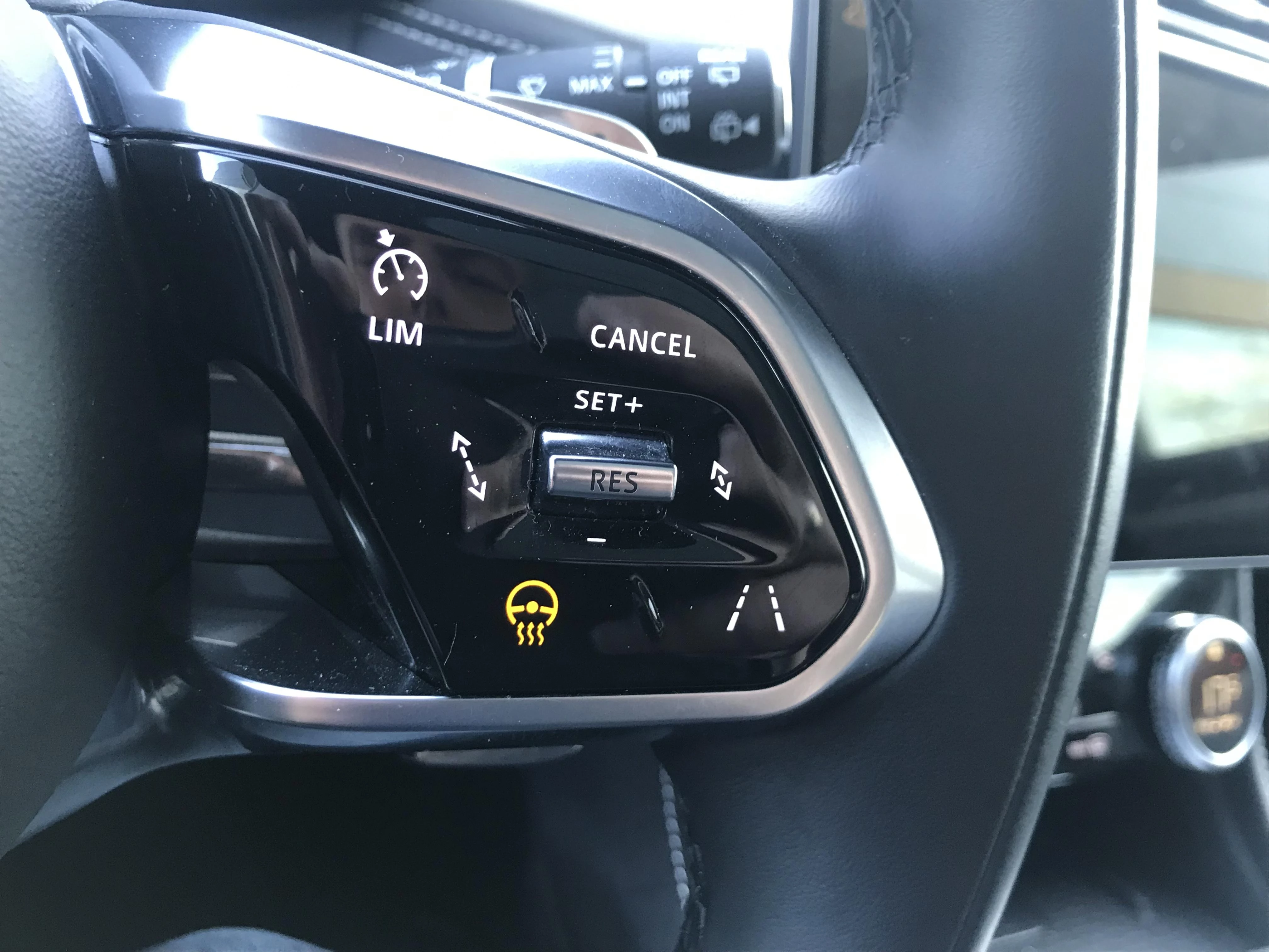 Jaguar-F-PACE-image-19