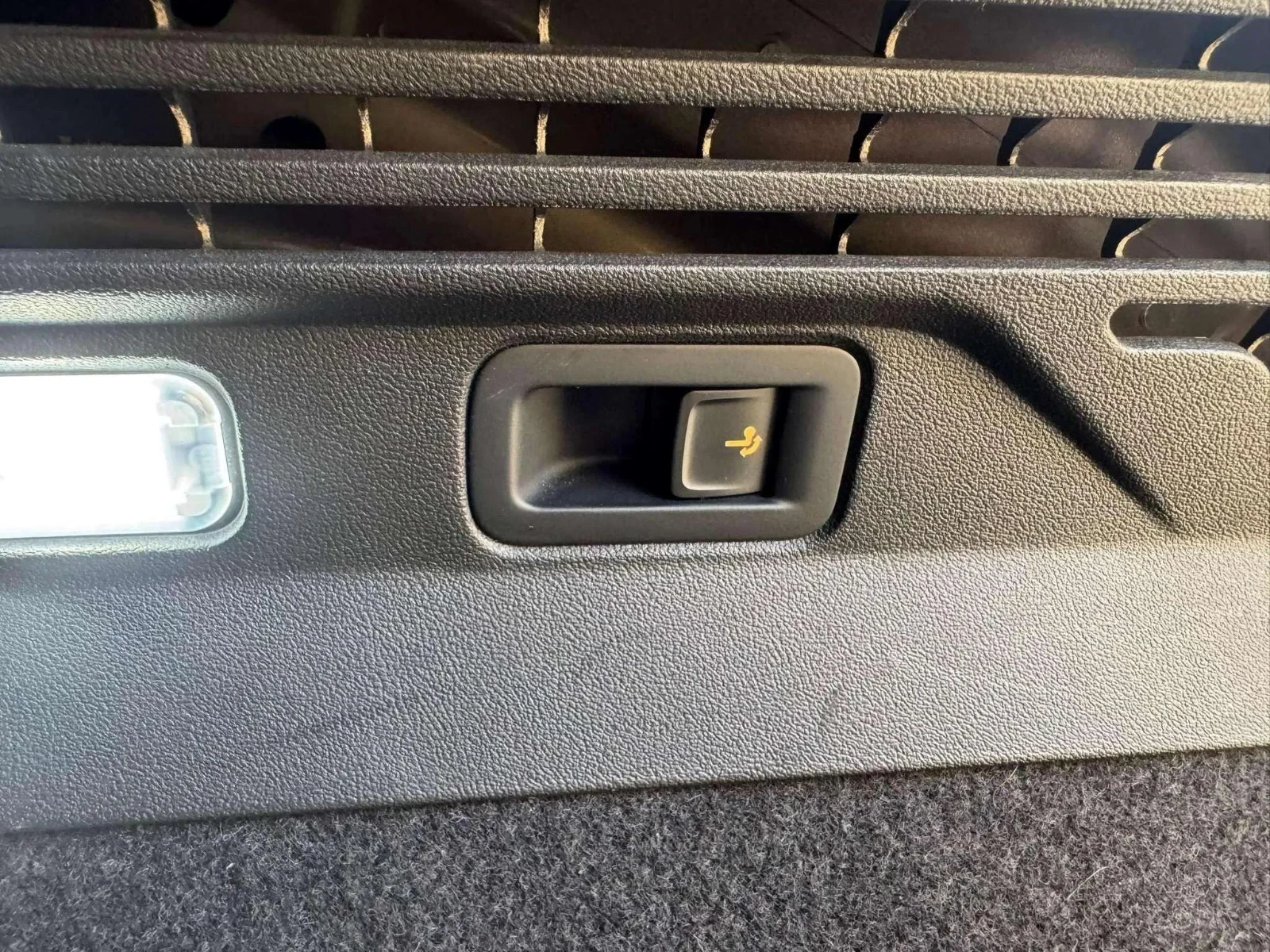 Volkswagen-ID.4-image-21