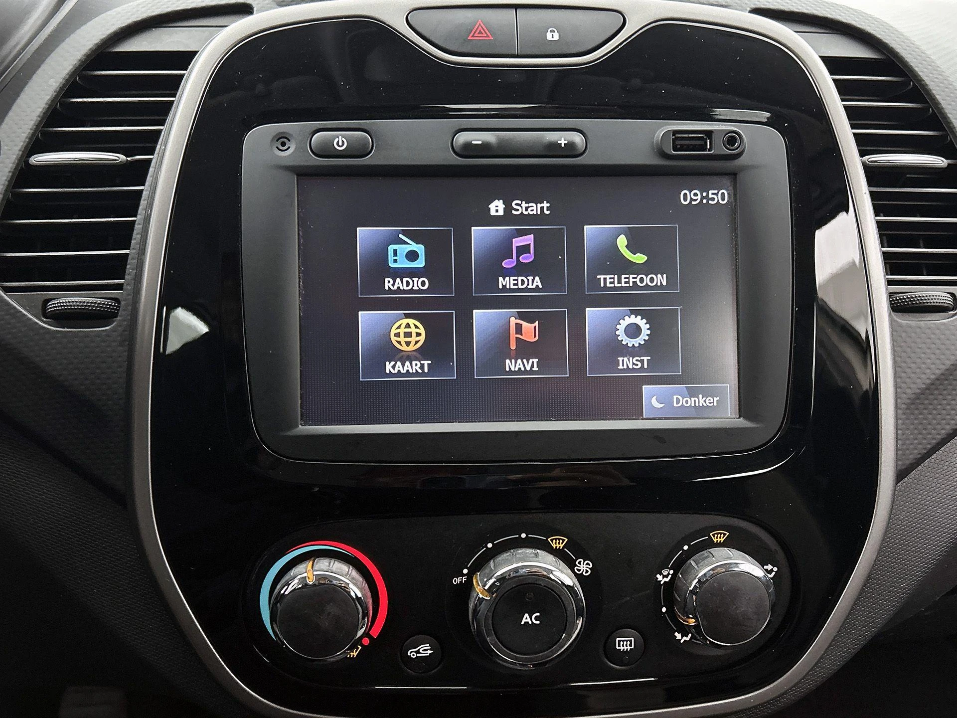 Renault-Captur-image-27