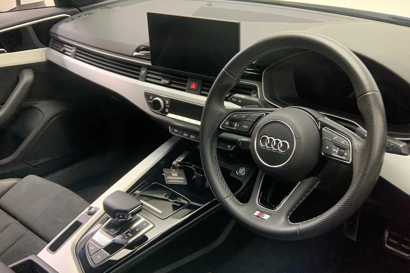 Audi-A4-image-5