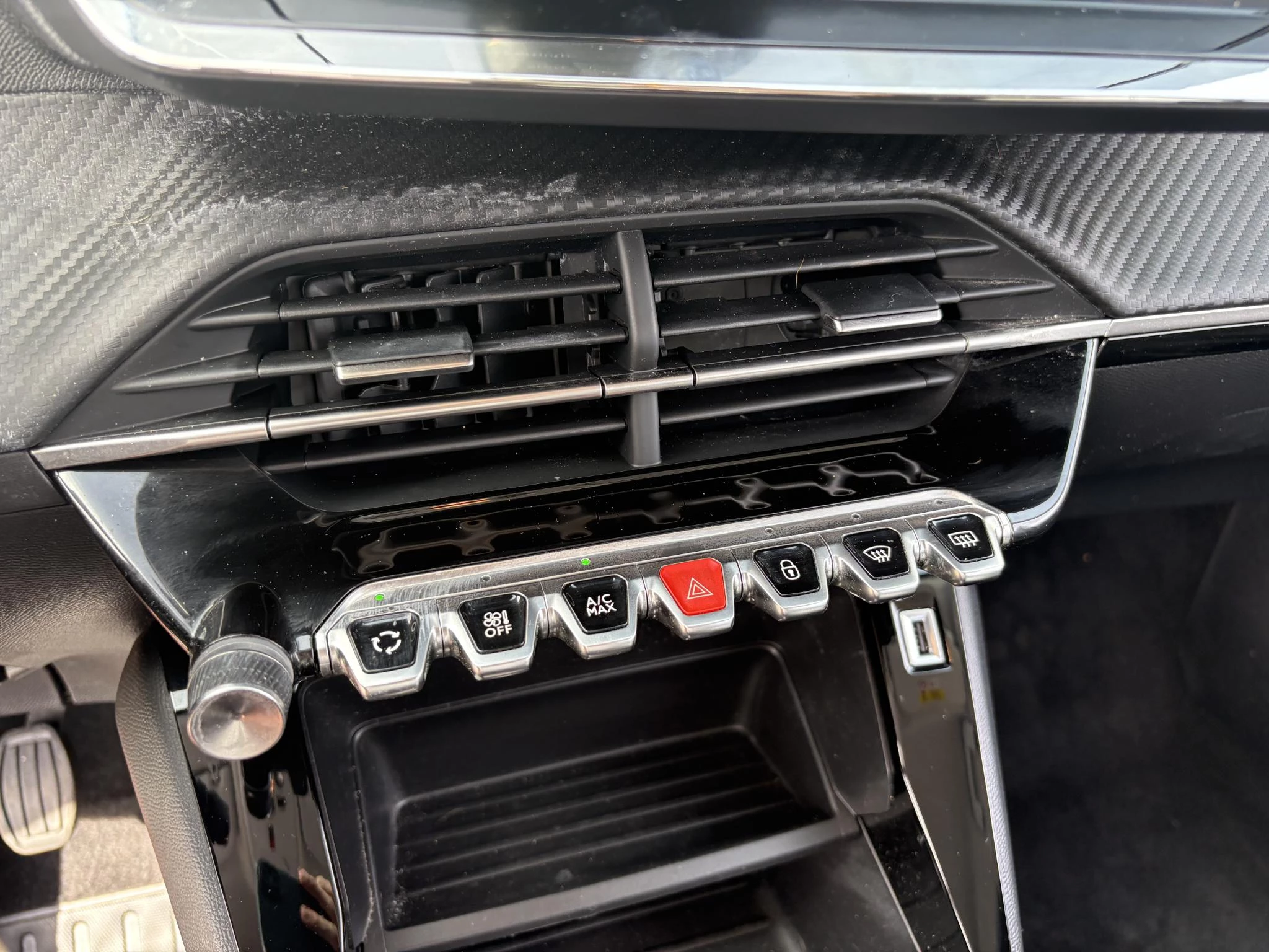 Peugeot-2008-image-11