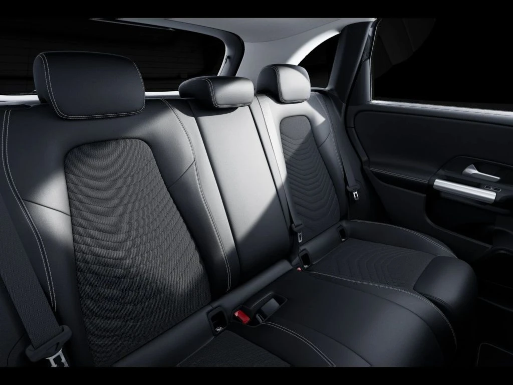 Mercedes-Benz-B-Klasse 200-image-11