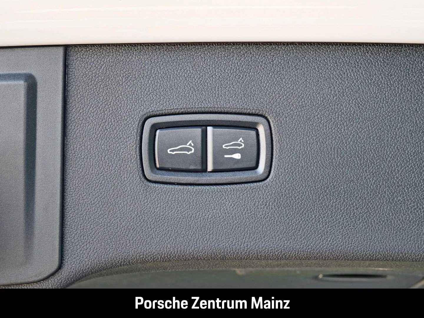 Porsche-Cayenne-image-32