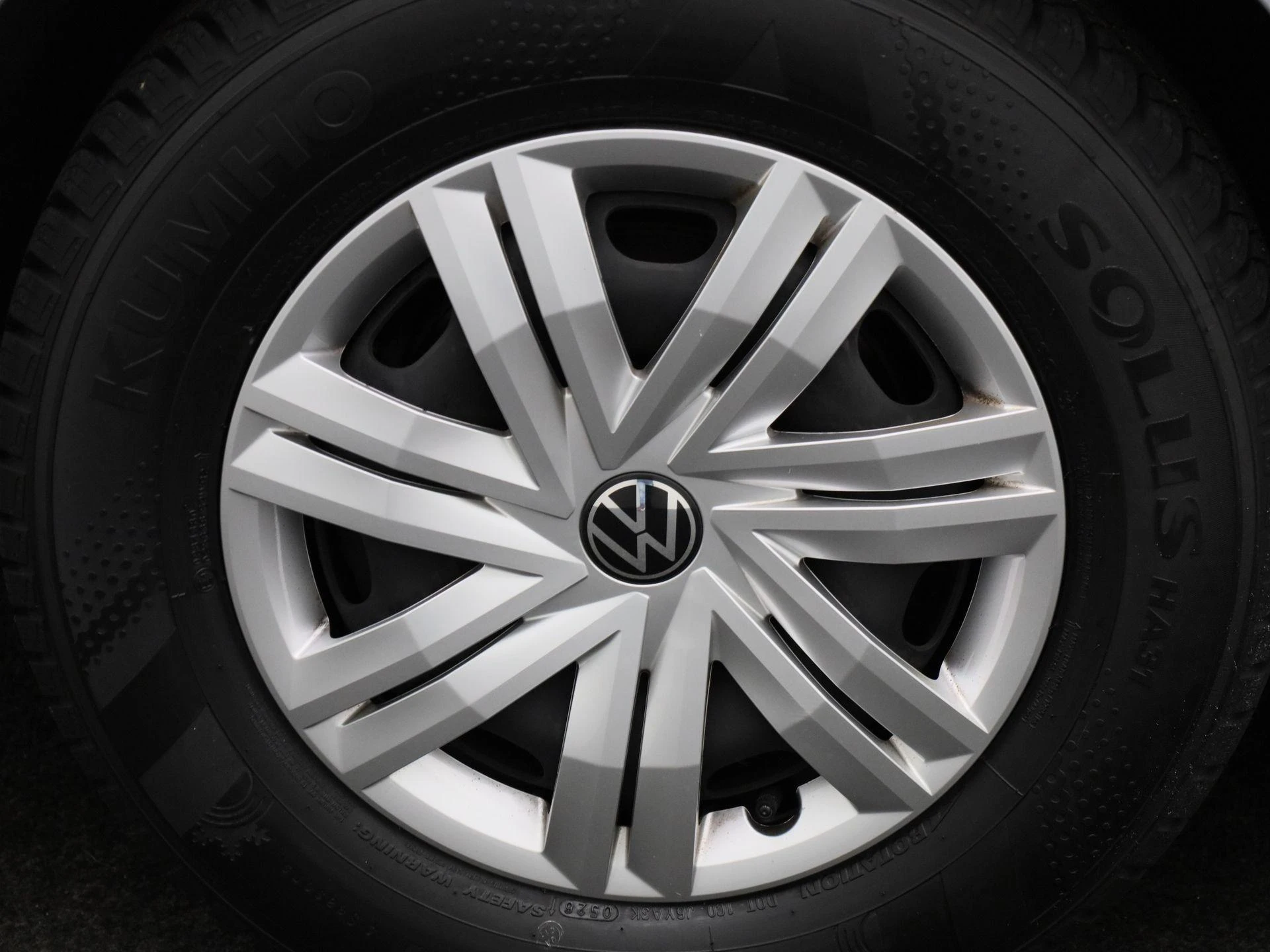 Volkswagen-Polo-image-12