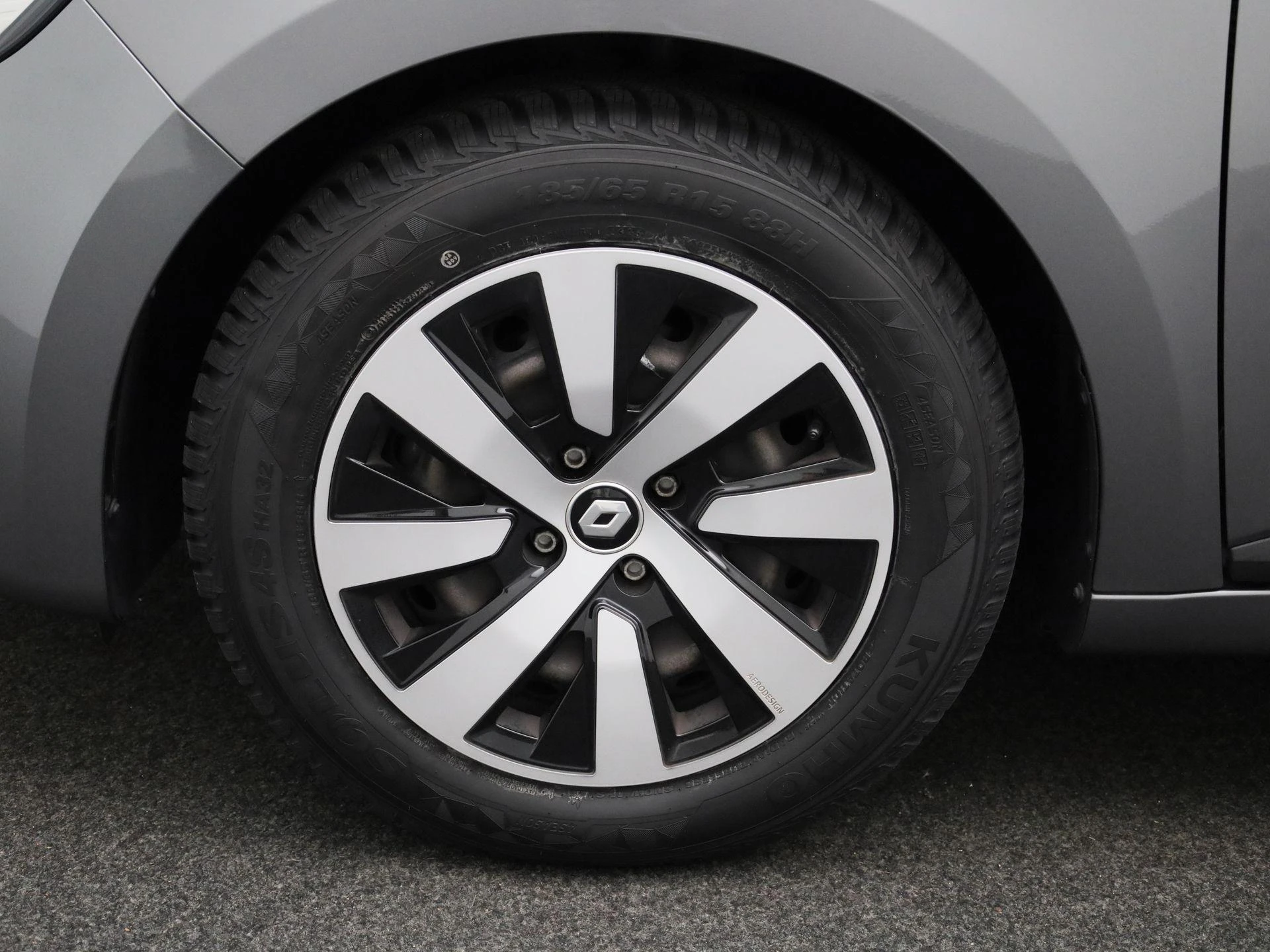 Renault-Clio-image-13