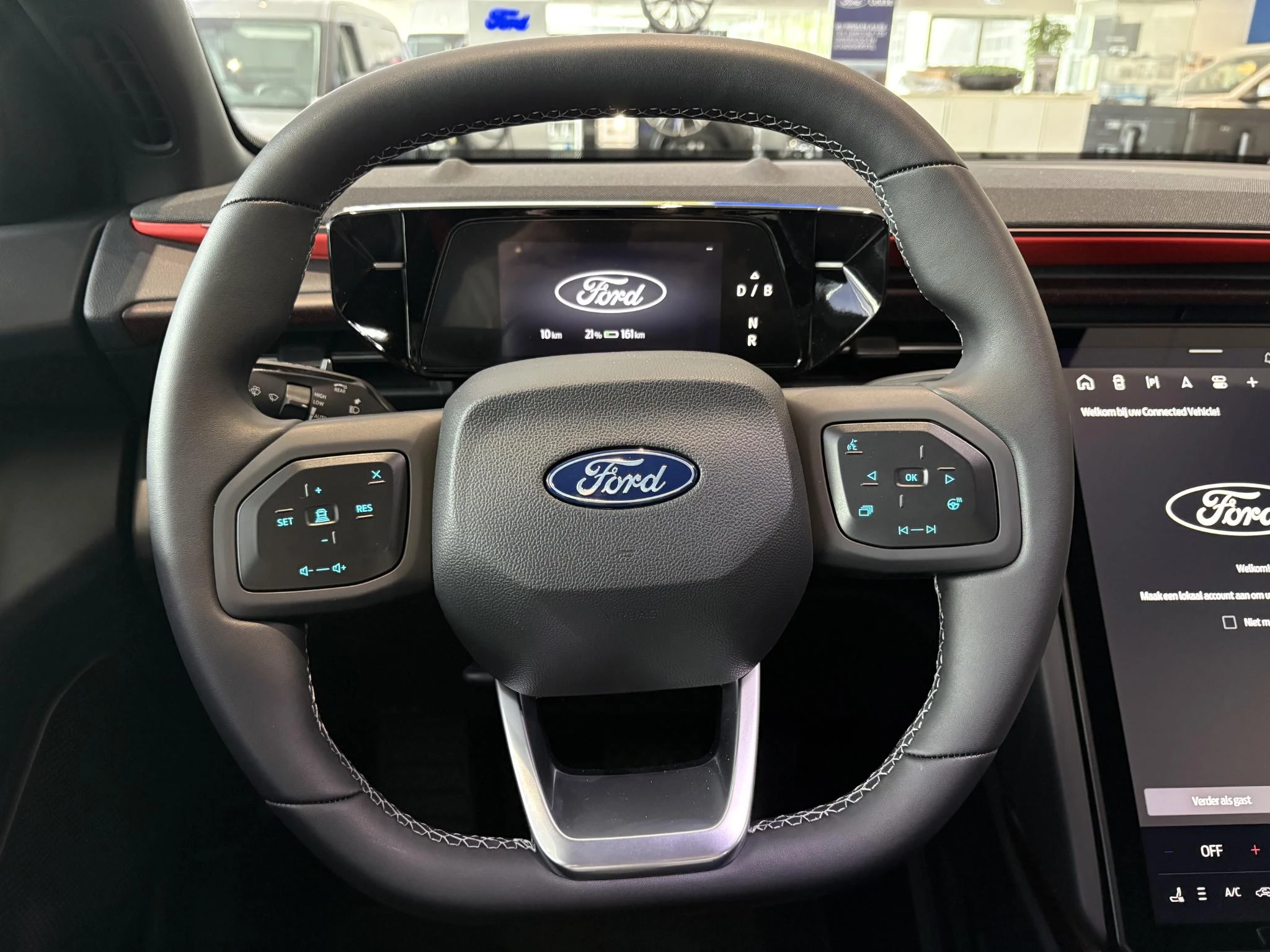 Ford Explorer Collection Extended Range RWD